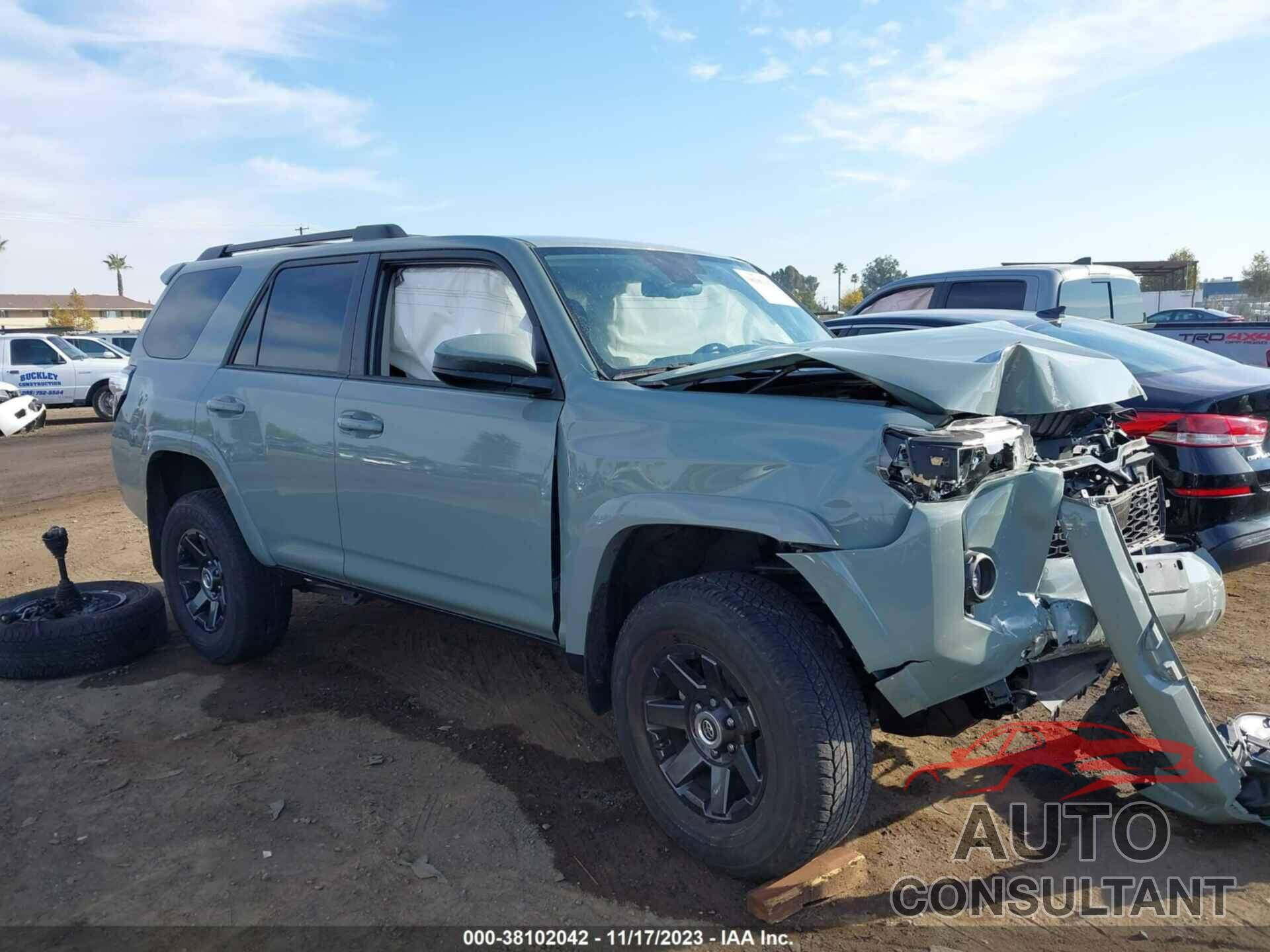 TOYOTA 4RUNNER 2022 - JTETU5JR4N6057653