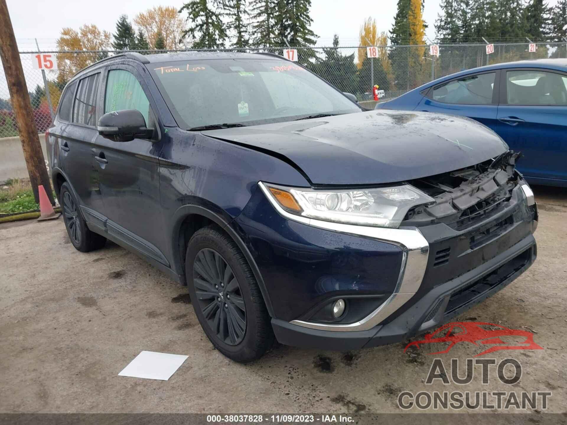 MITSUBISHI OUTLANDER 2020 - JA4AZ3A38LZ037019