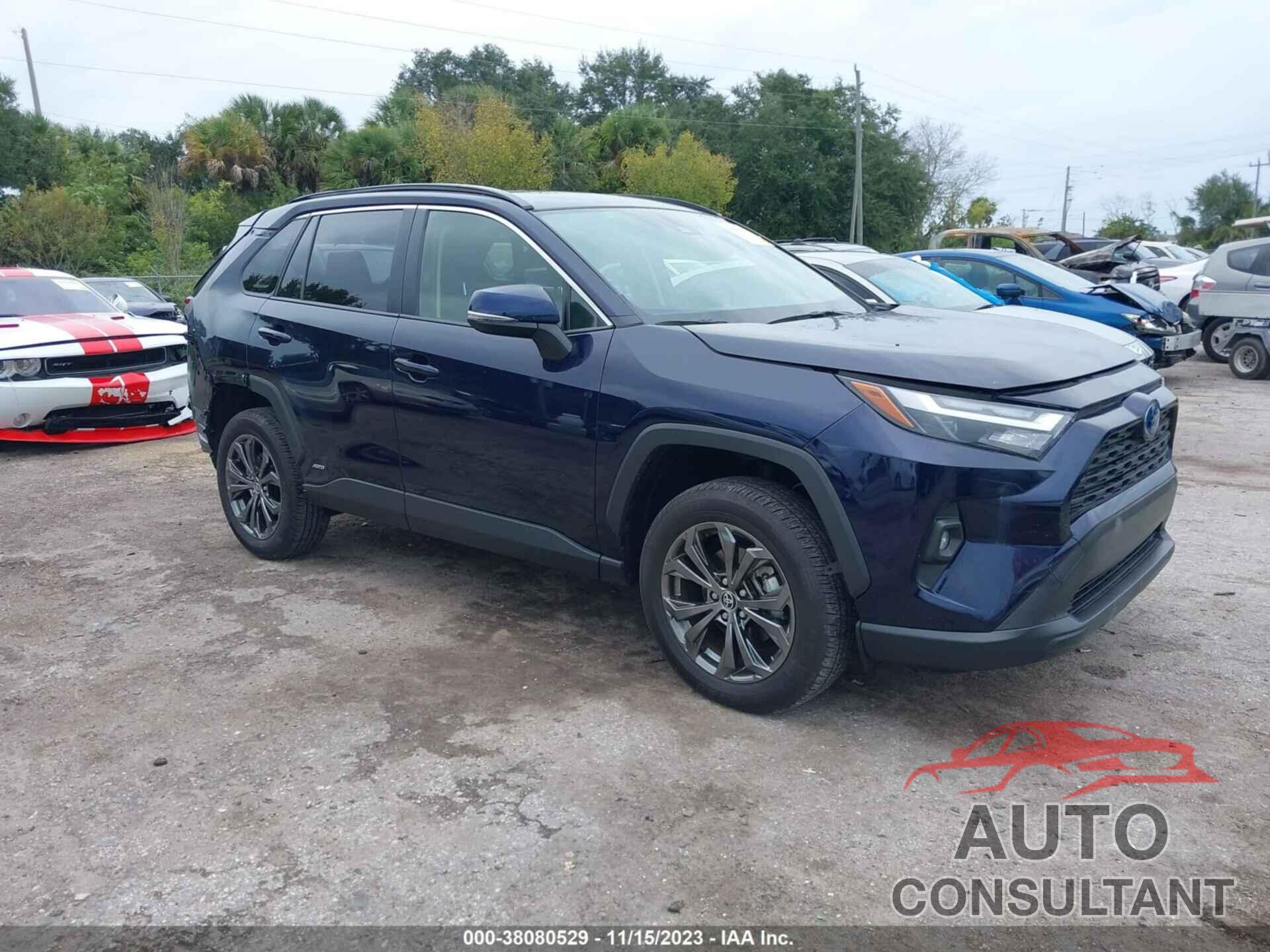 TOYOTA RAV4 2022 - JTMB6RFV9ND528537