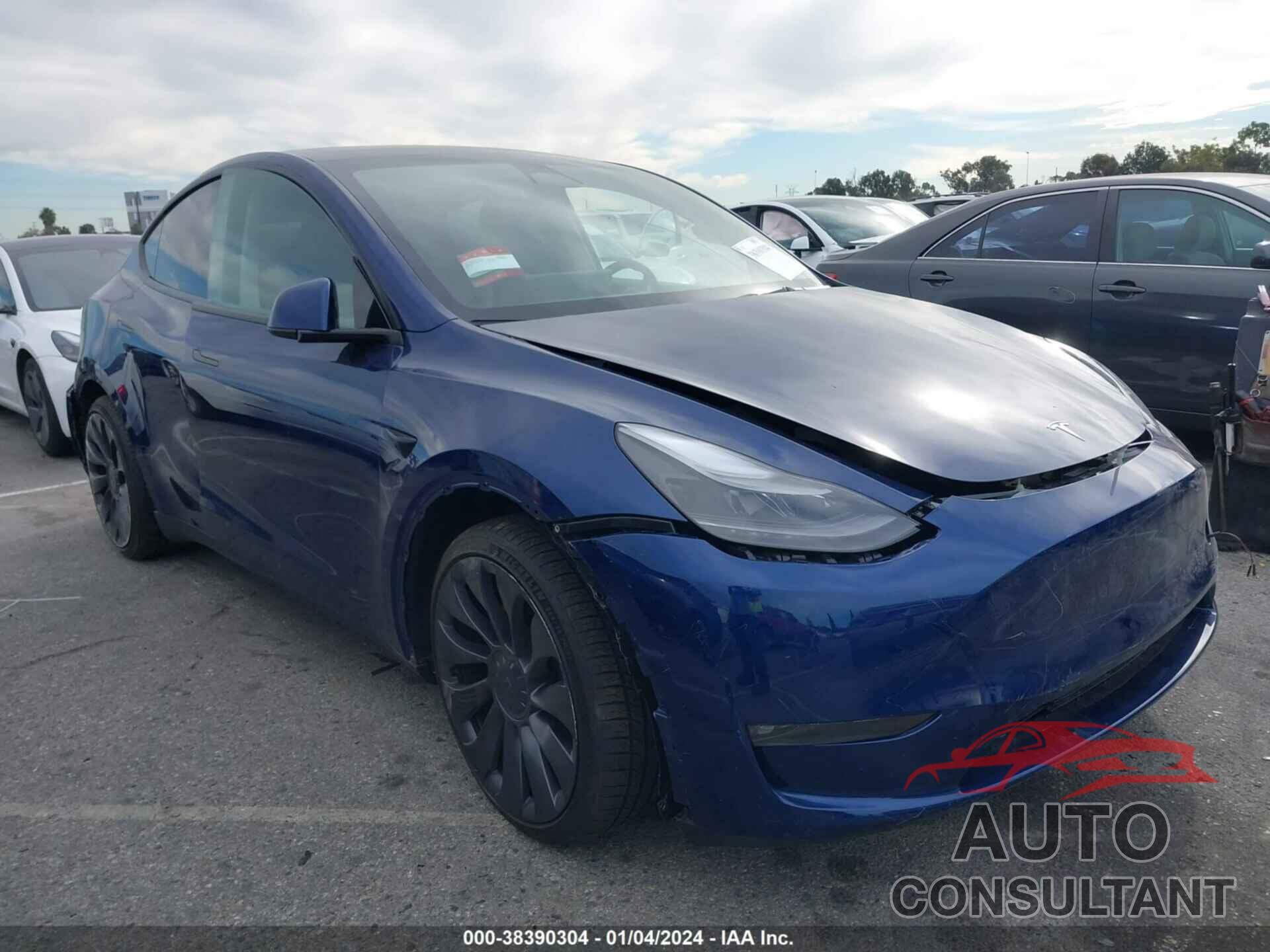 TESLA MODEL Y 2023 - 7SAYGDEFXPF690079