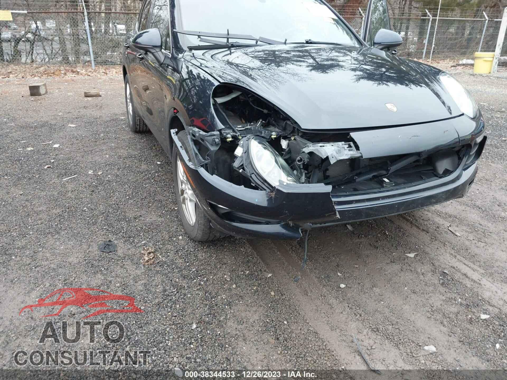 PORSCHE CAYENNE 2016 - WP1AA2A23GLA10655