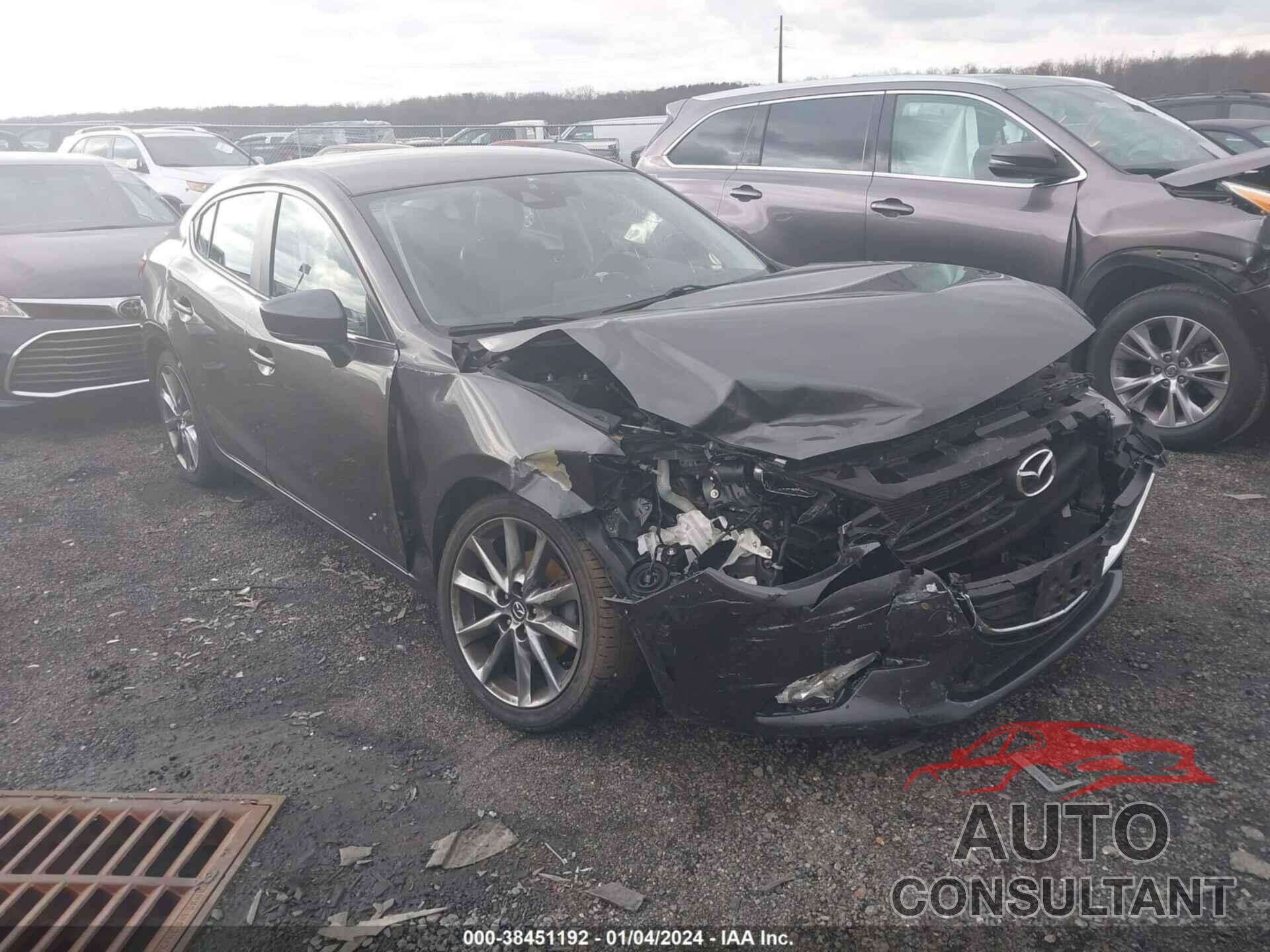 MAZDA MAZDA3 2018 - 3MZBN1V35JM226744