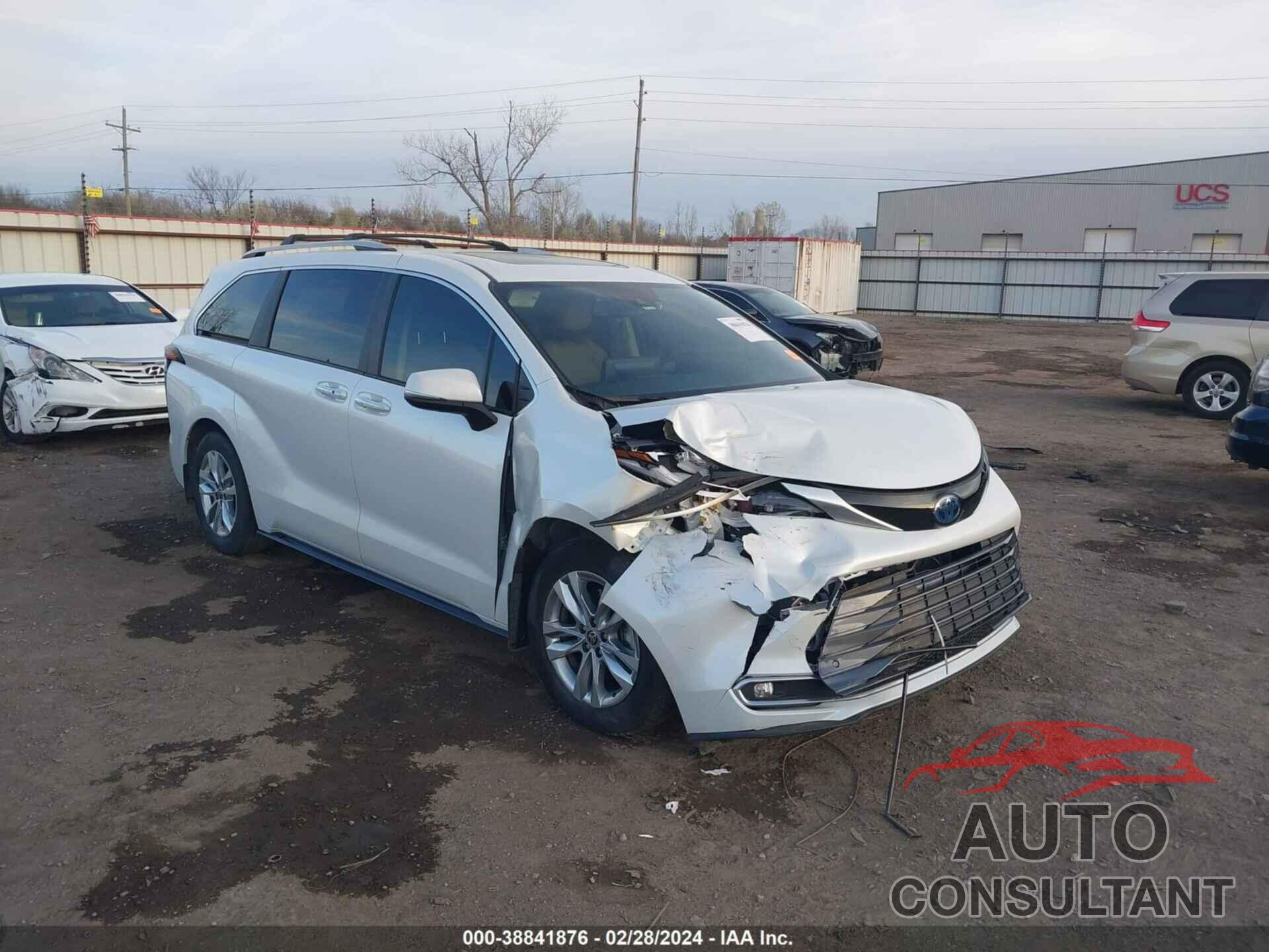 TOYOTA SIENNA 2022 - 5TDZRKECXNS119724