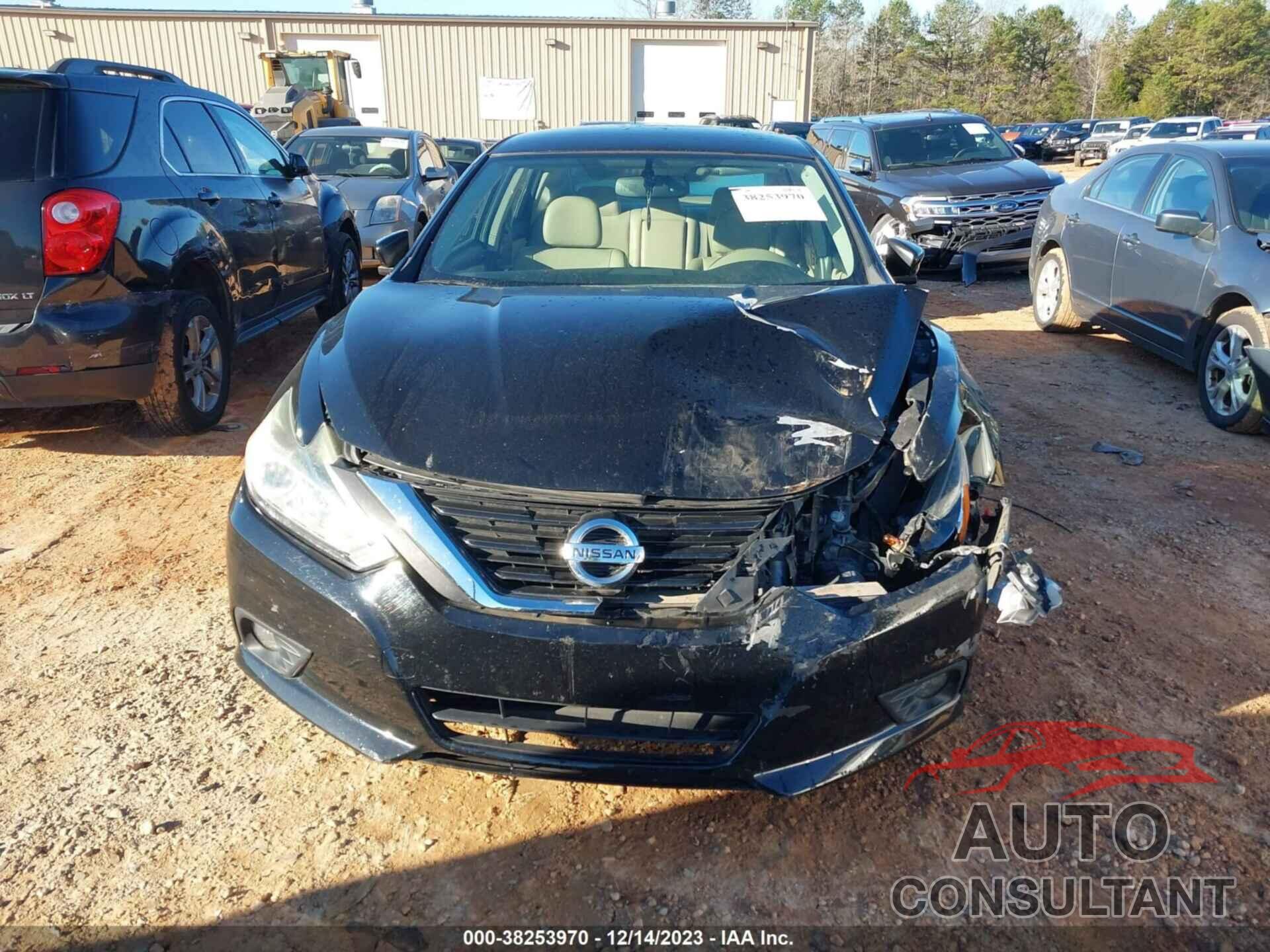 NISSAN ALTIMA 2017 - 1N4AL3AP4HC159077