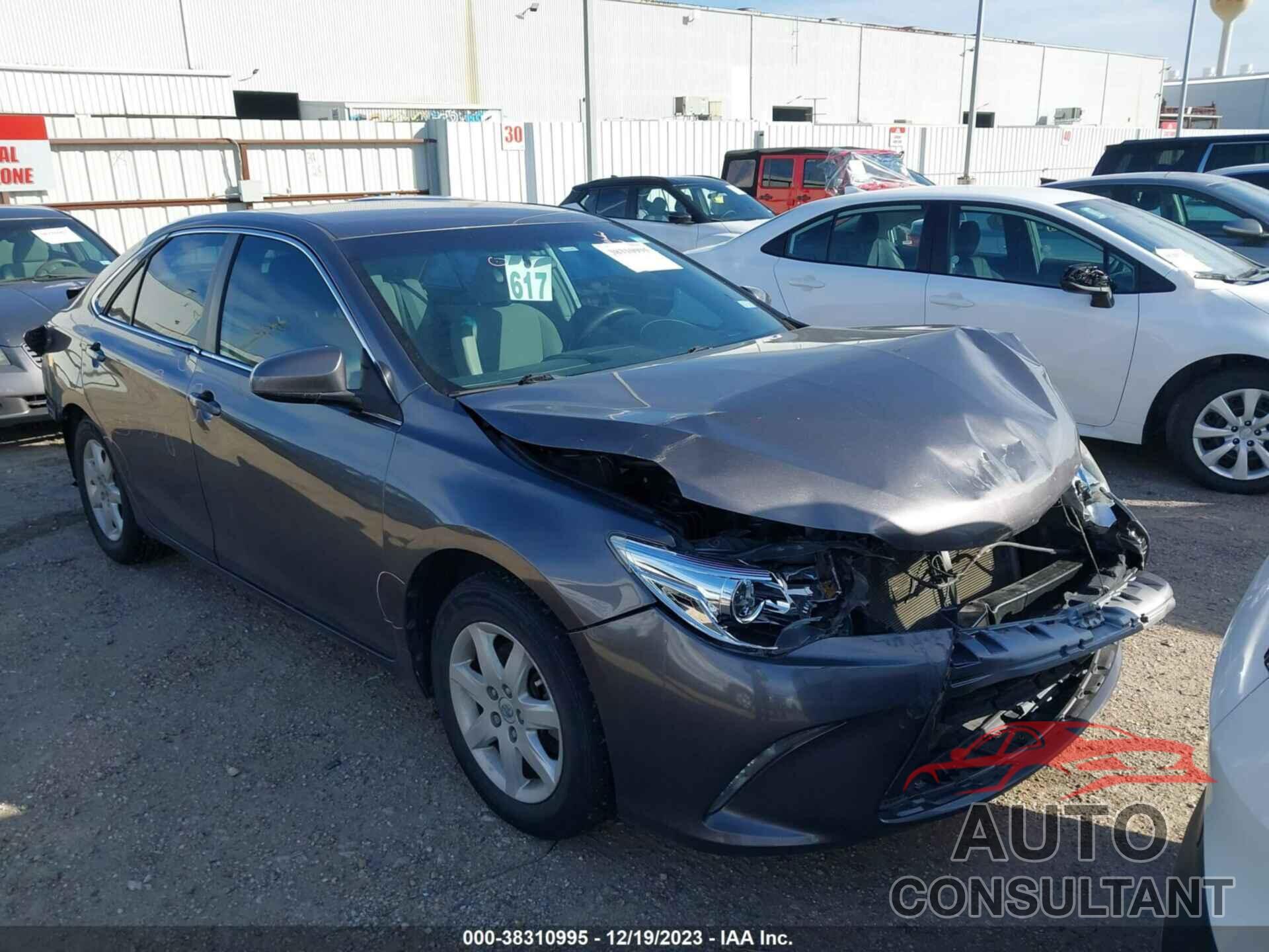 TOYOTA CAMRY 2016 - 4T4BF1FK5GR516736