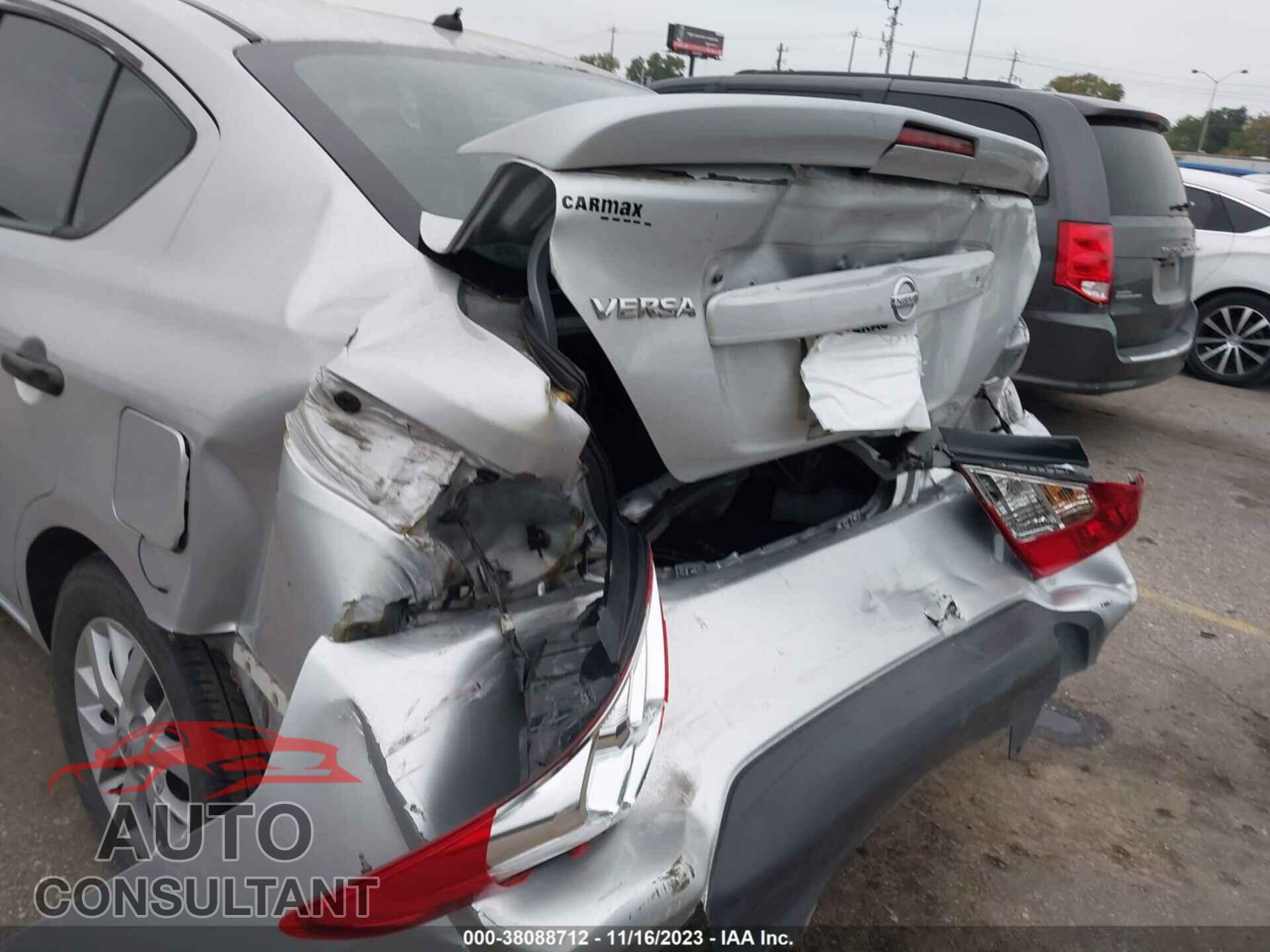 NISSAN VERSA 2017 - 3N1CN7AP1HL856735