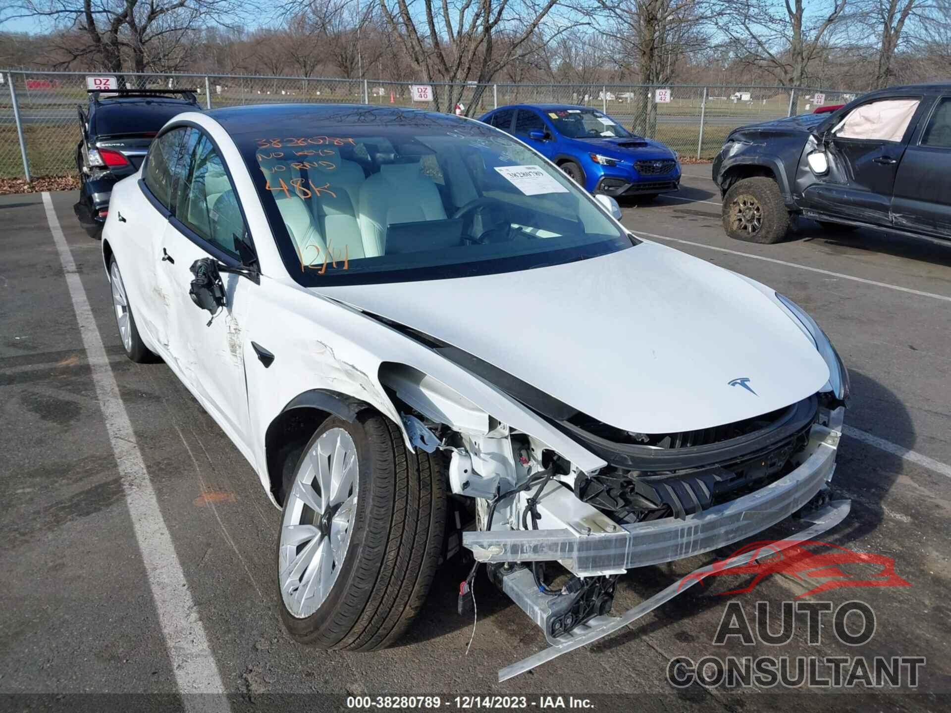 TESLA MODEL 3 2022 - 5YJ3E1EB5NF165761