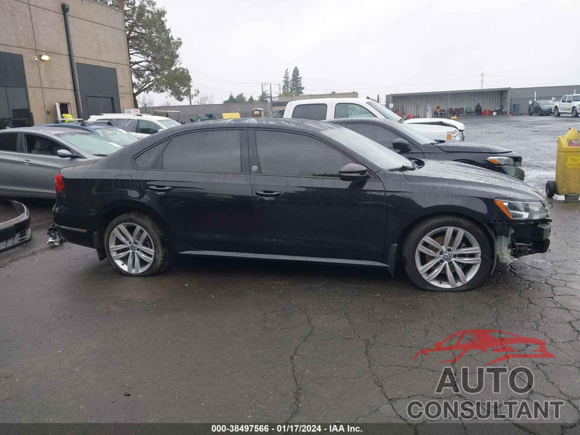 VOLKSWAGEN PASSAT 2019 - 1VWLA7A36KC010025