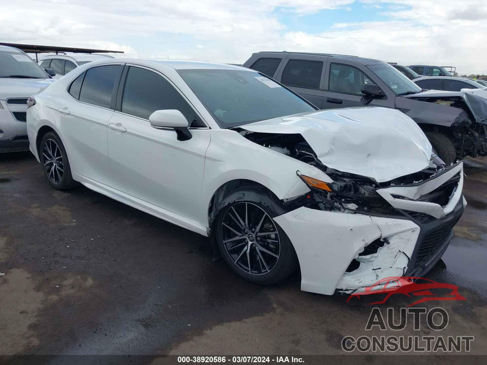 TOYOTA CAMRY 2023 - 4T1G11AK3PU719727
