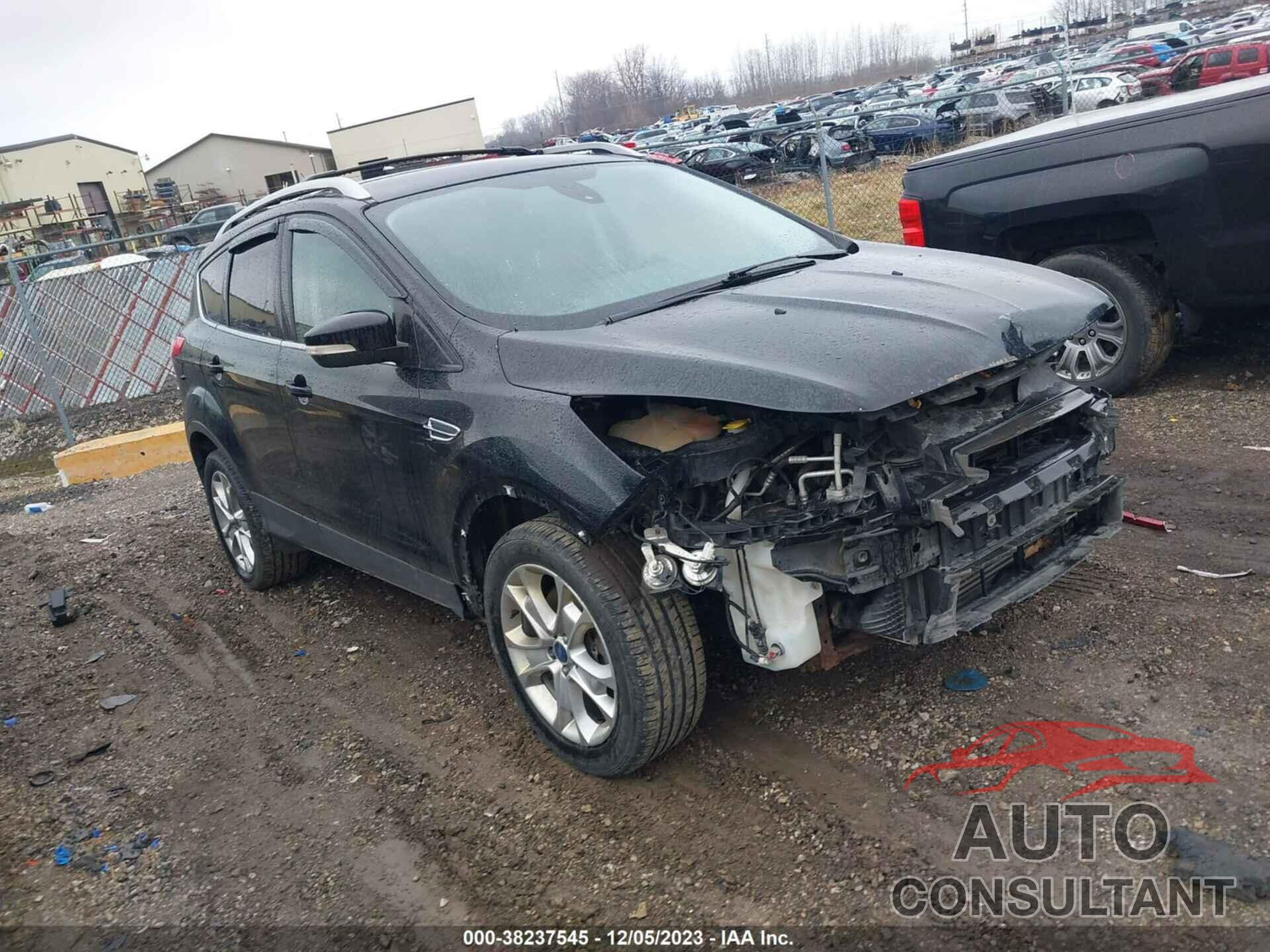 FORD ESCAPE 2016 - 1FMCU9J91GUC14240