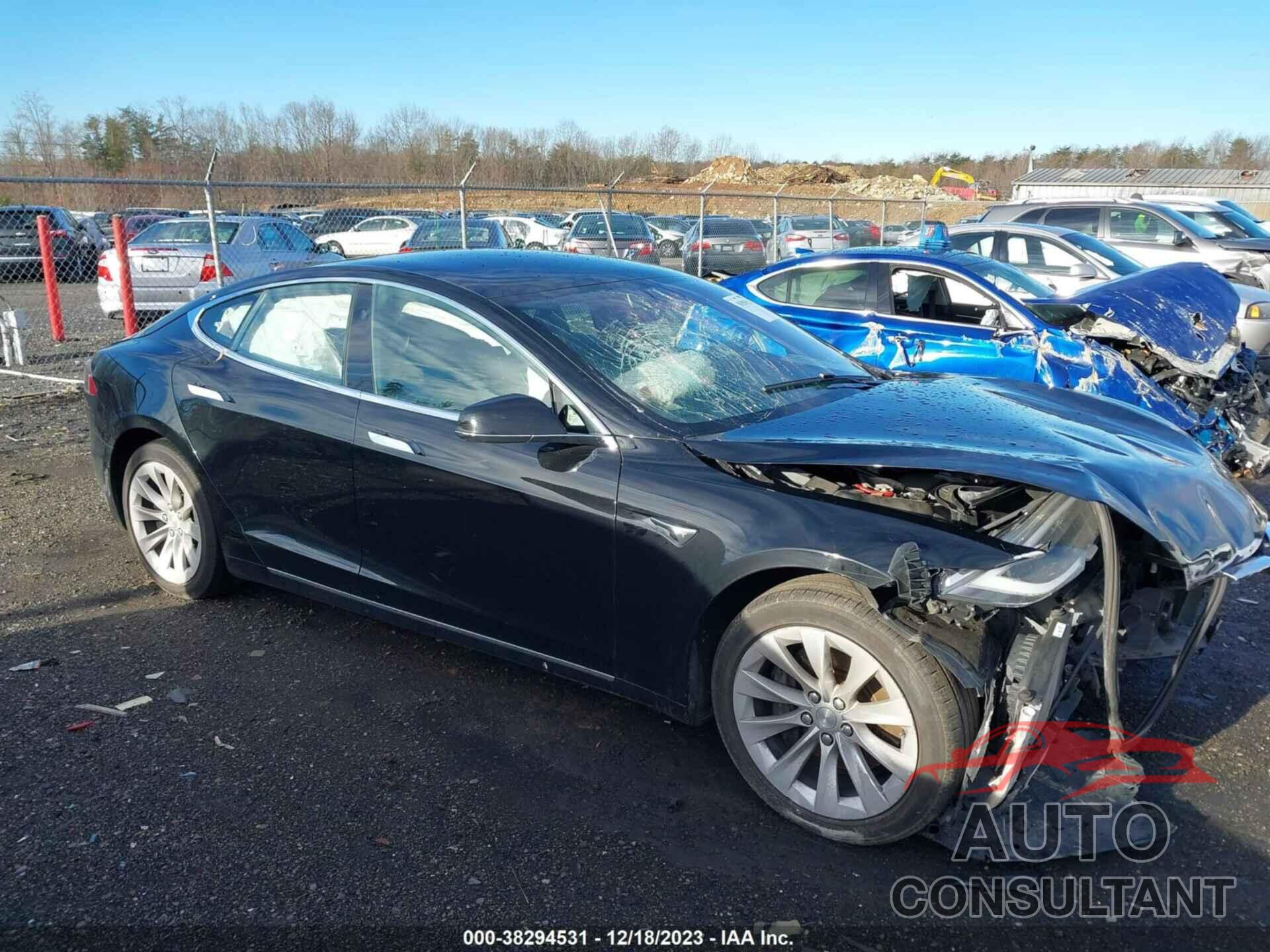 TESLA MODEL S 2017 - 5YJSA1E17HF183374