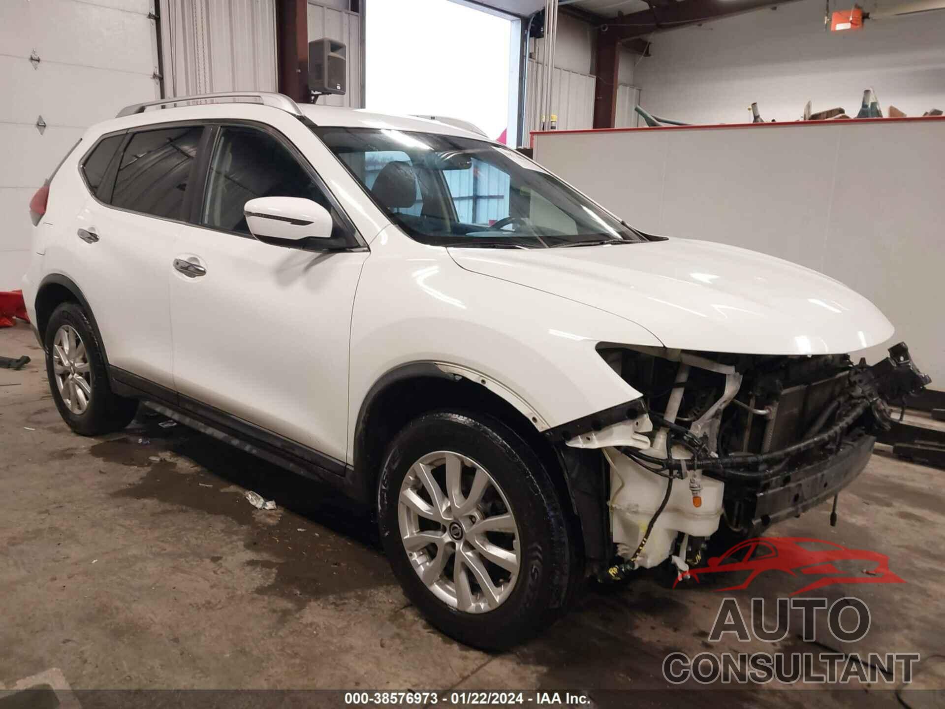 NISSAN ROGUE 2017 - KNMAT2MV8HP519037