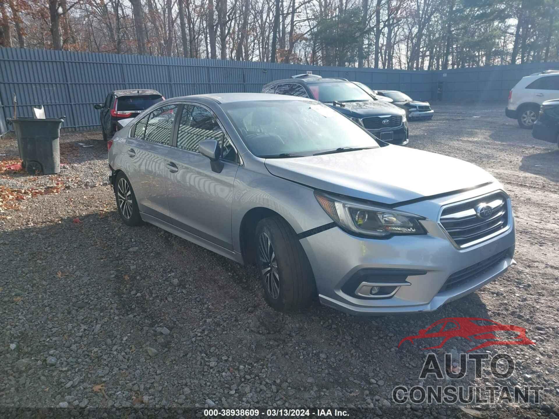 SUBARU LEGACY 2019 - 4S3BNAF61K3029827