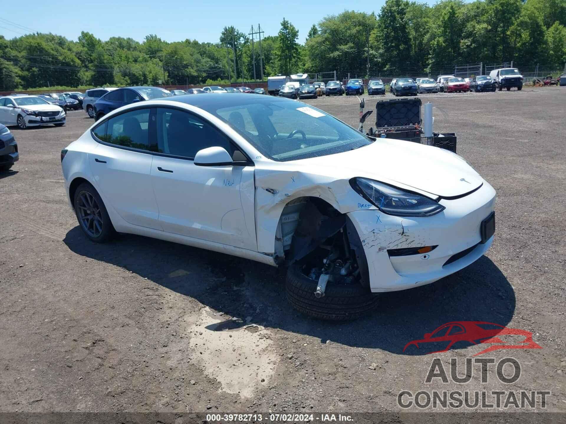 TESLA MODEL 3 2021 - 5YJ3E1EA5MF085107