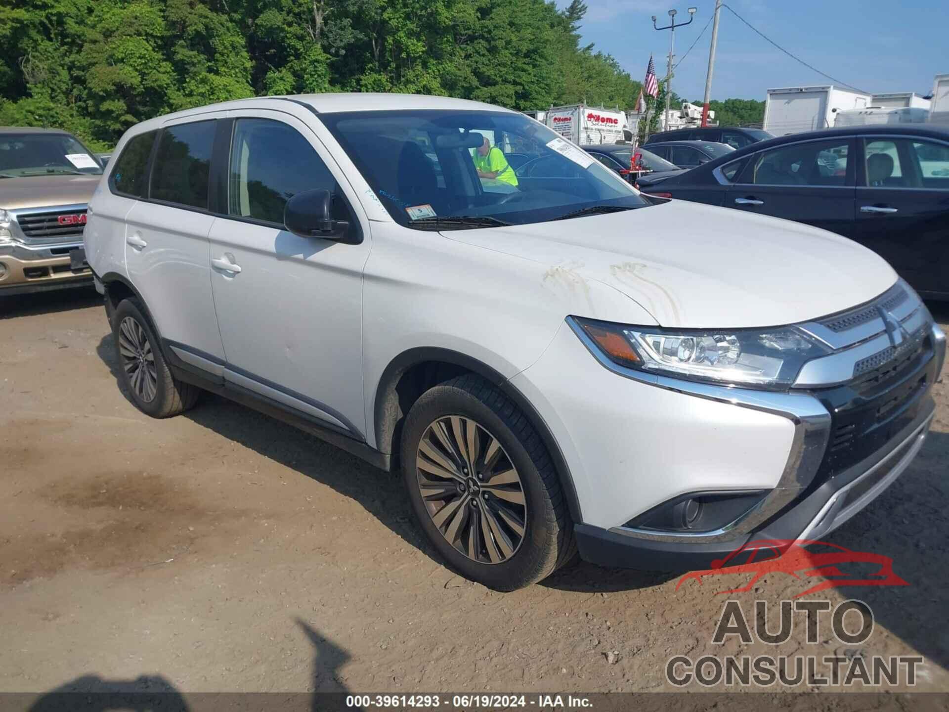MITSUBISHI OUTLANDER 2020 - JA4AZ3A37LZ045855