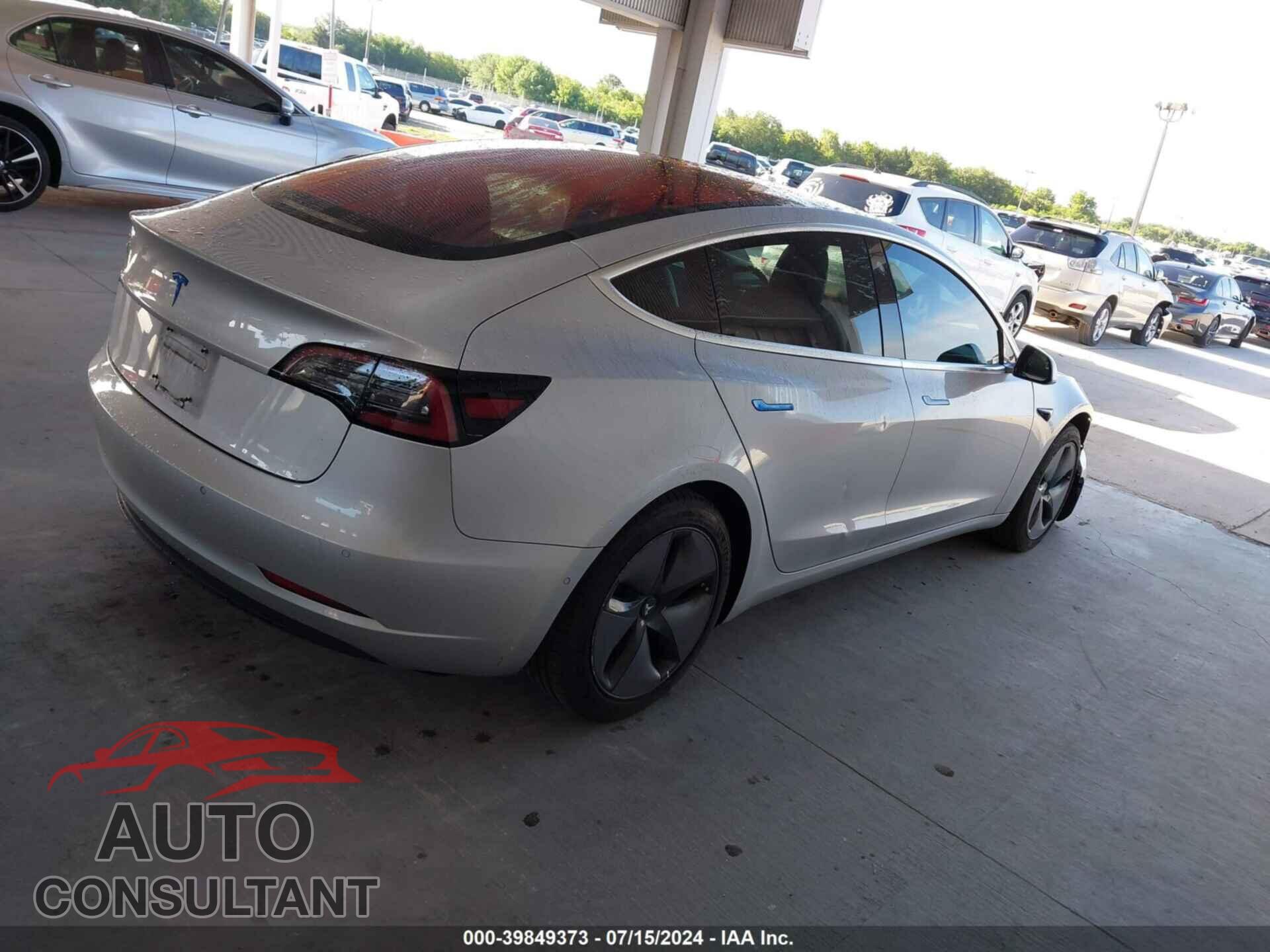 TESLA MODEL 3 2018 - 5YJ3E1EA4JF016596