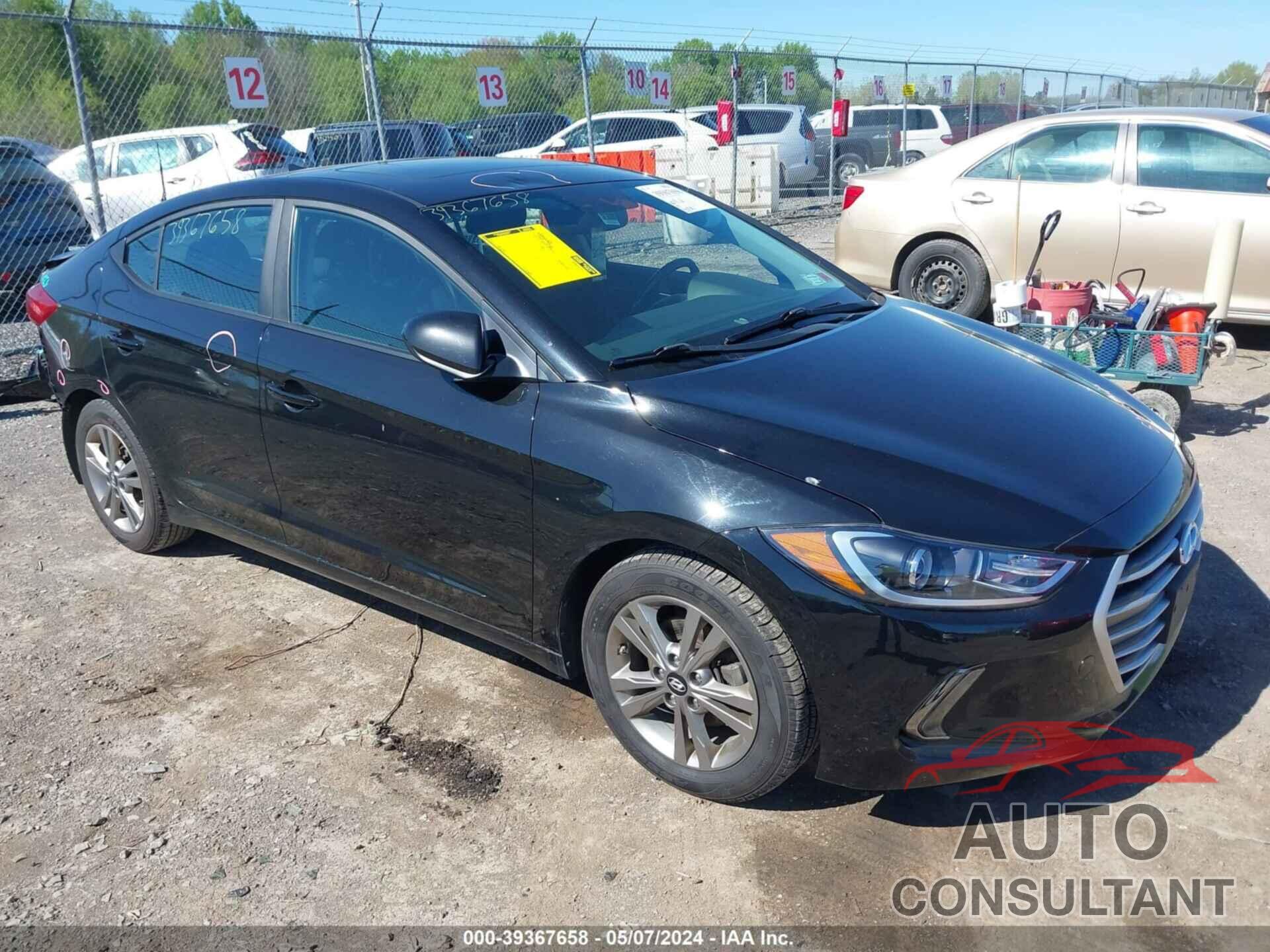 HYUNDAI ELANTRA 2017 - KMHD84LF1HU351856