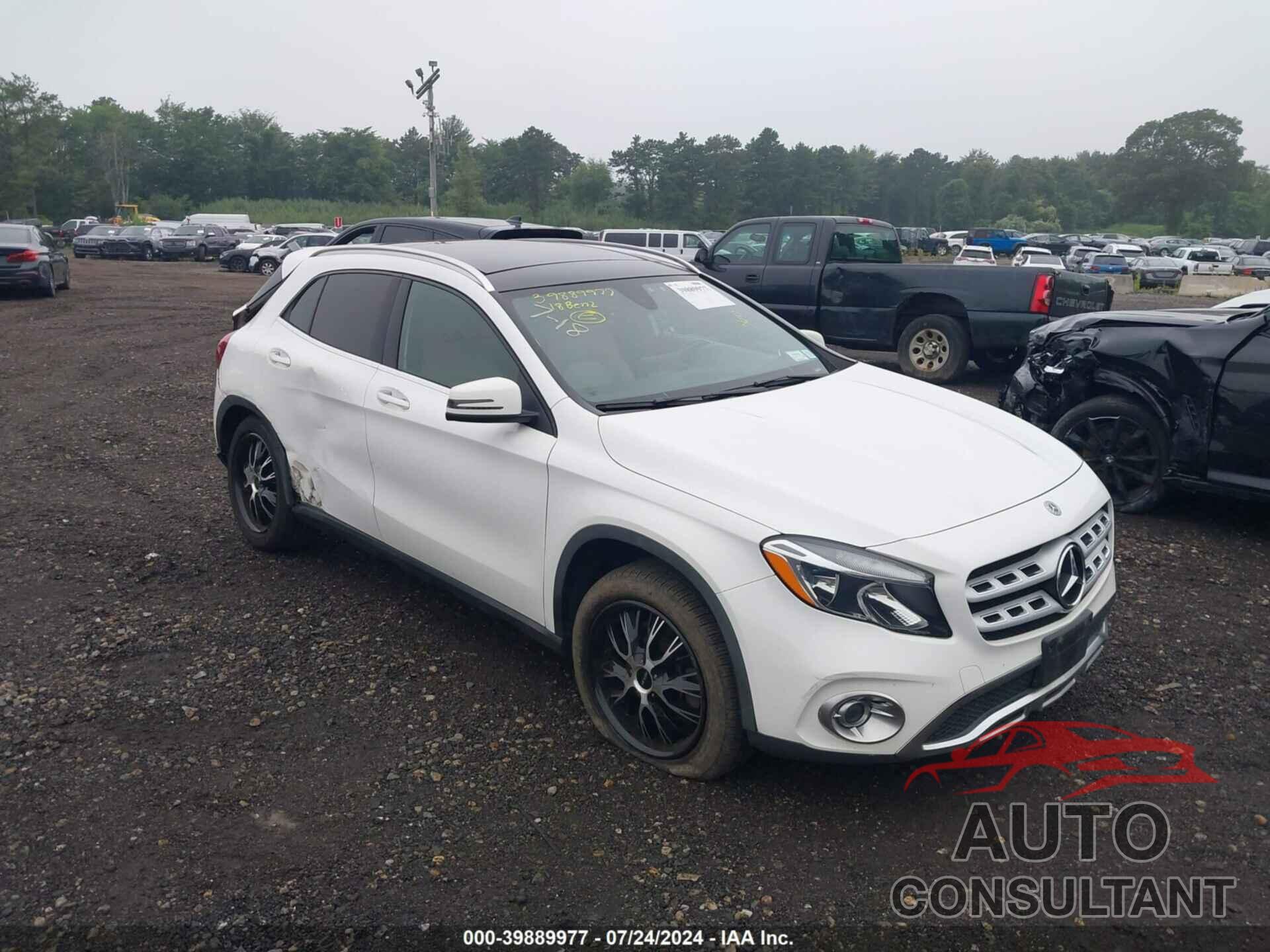 MERCEDES-BENZ GLA 250 2018 - WDCTG4GB2JJ519841