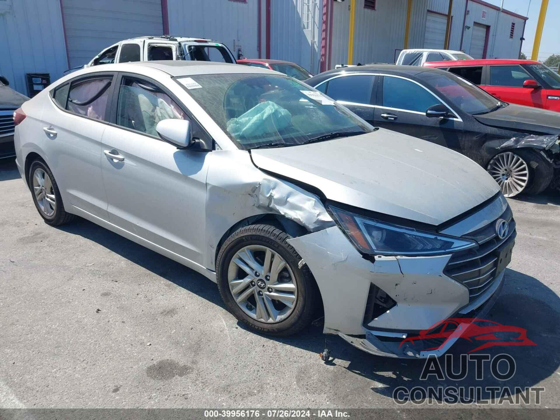 HYUNDAI ELANTRA 2019 - 5NPD84LF9KH442296