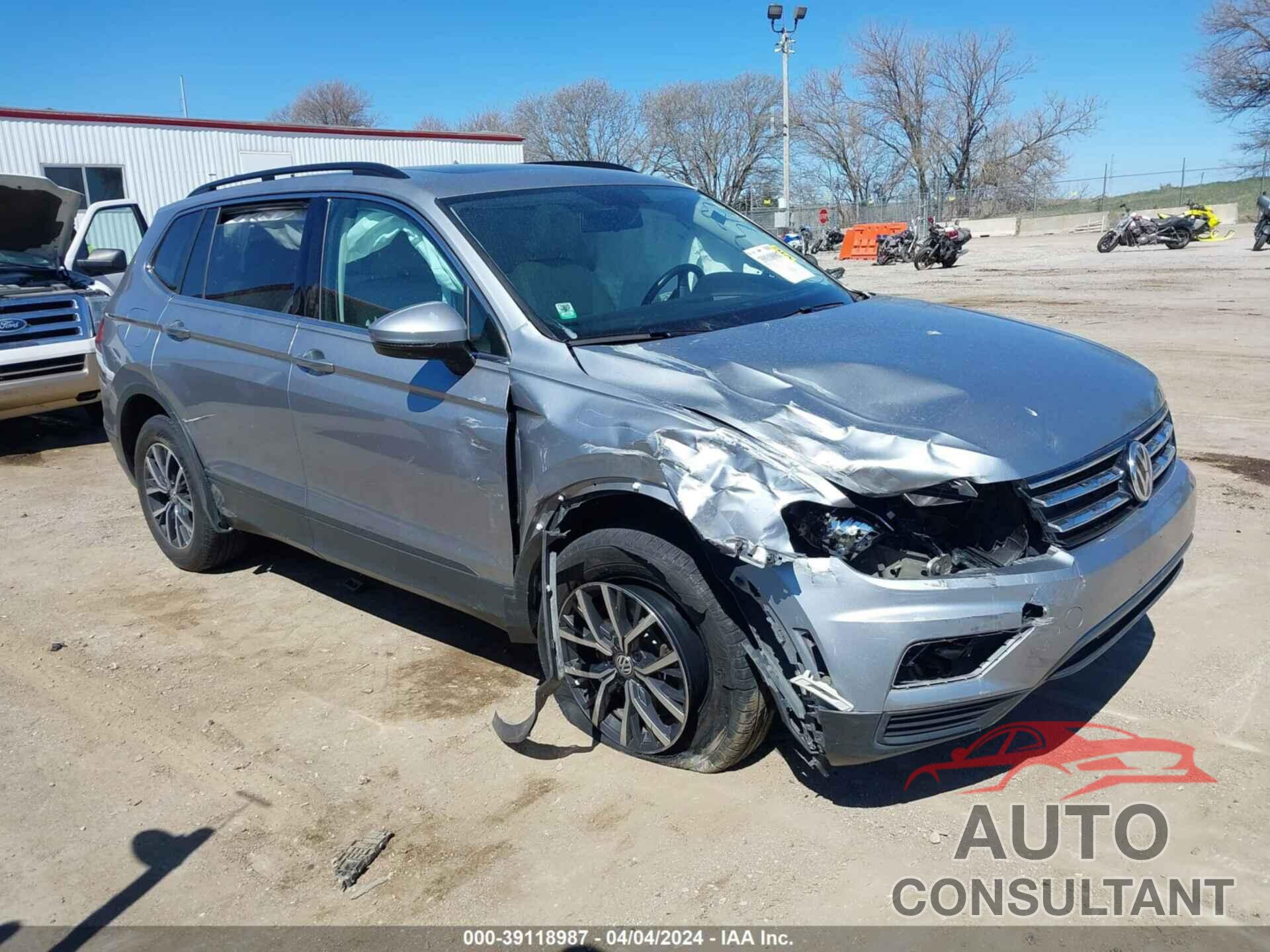 VOLKSWAGEN TIGUAN 2019 - 3VV2B7AX0KM182341