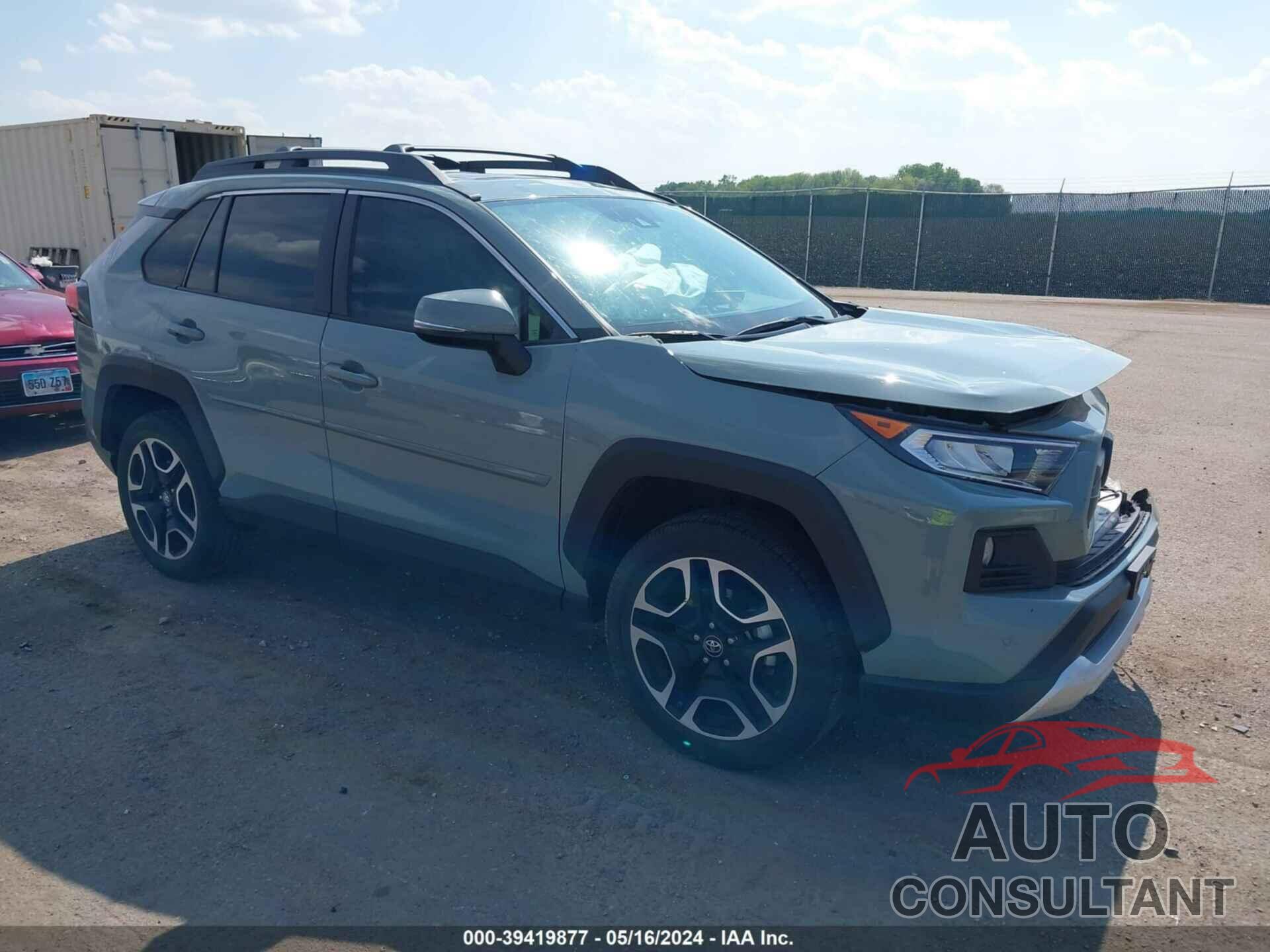 TOYOTA RAV4 2019 - 2T3J1RFV5KW032627