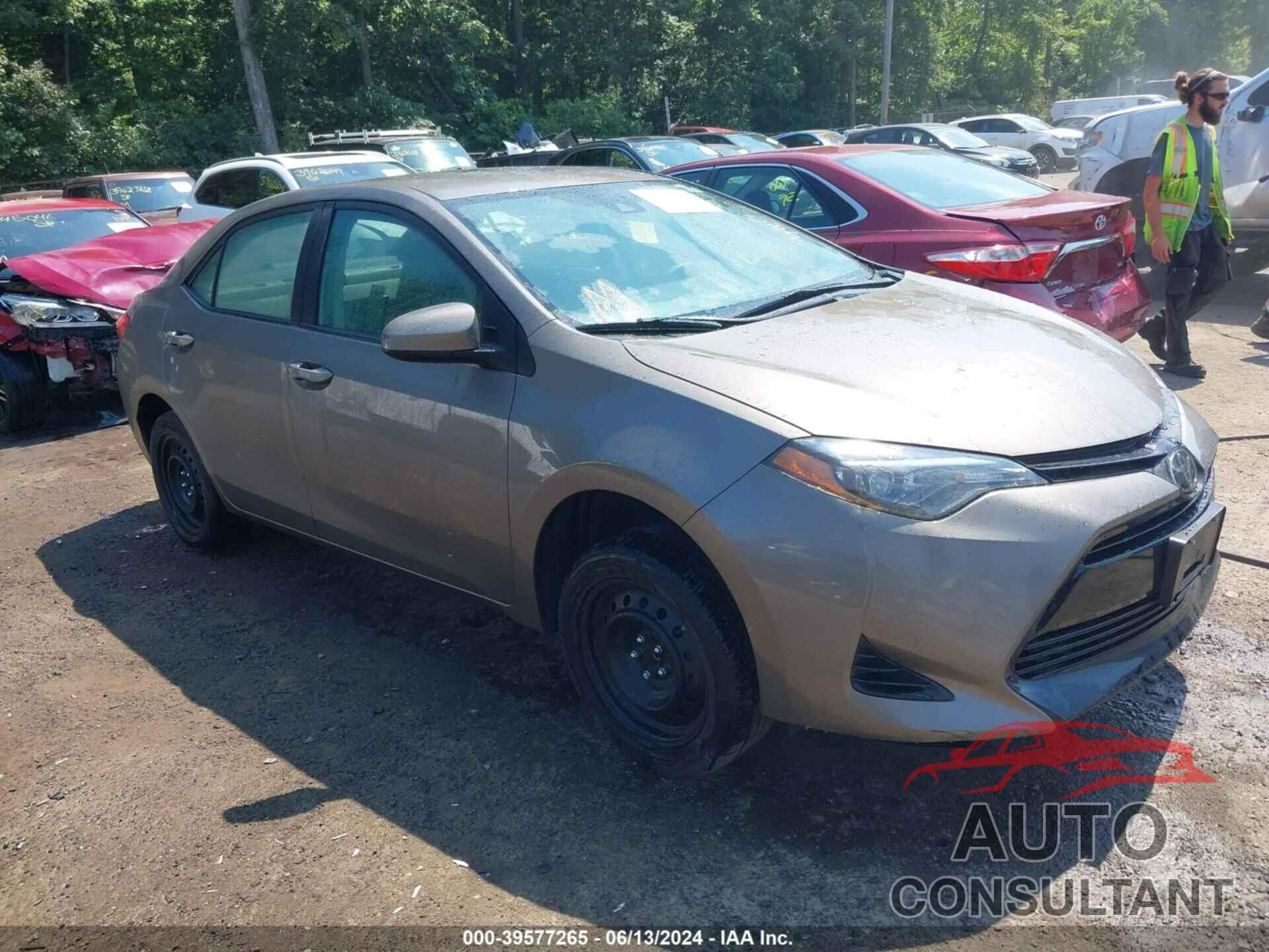 TOYOTA COROLLA 2019 - 2T1BURHE9KC241131