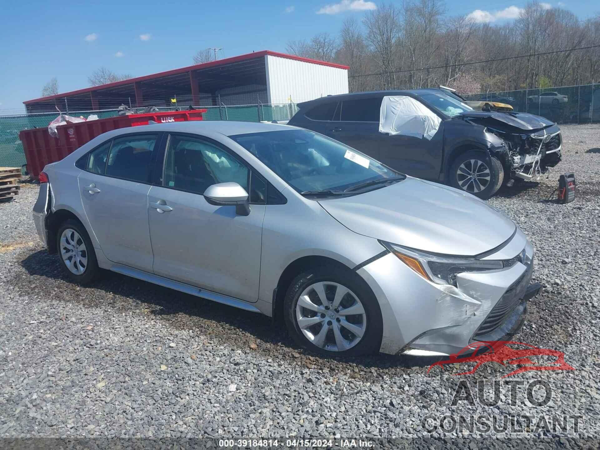 TOYOTA COROLLA 2023 - JTDBCMFE4P3018326