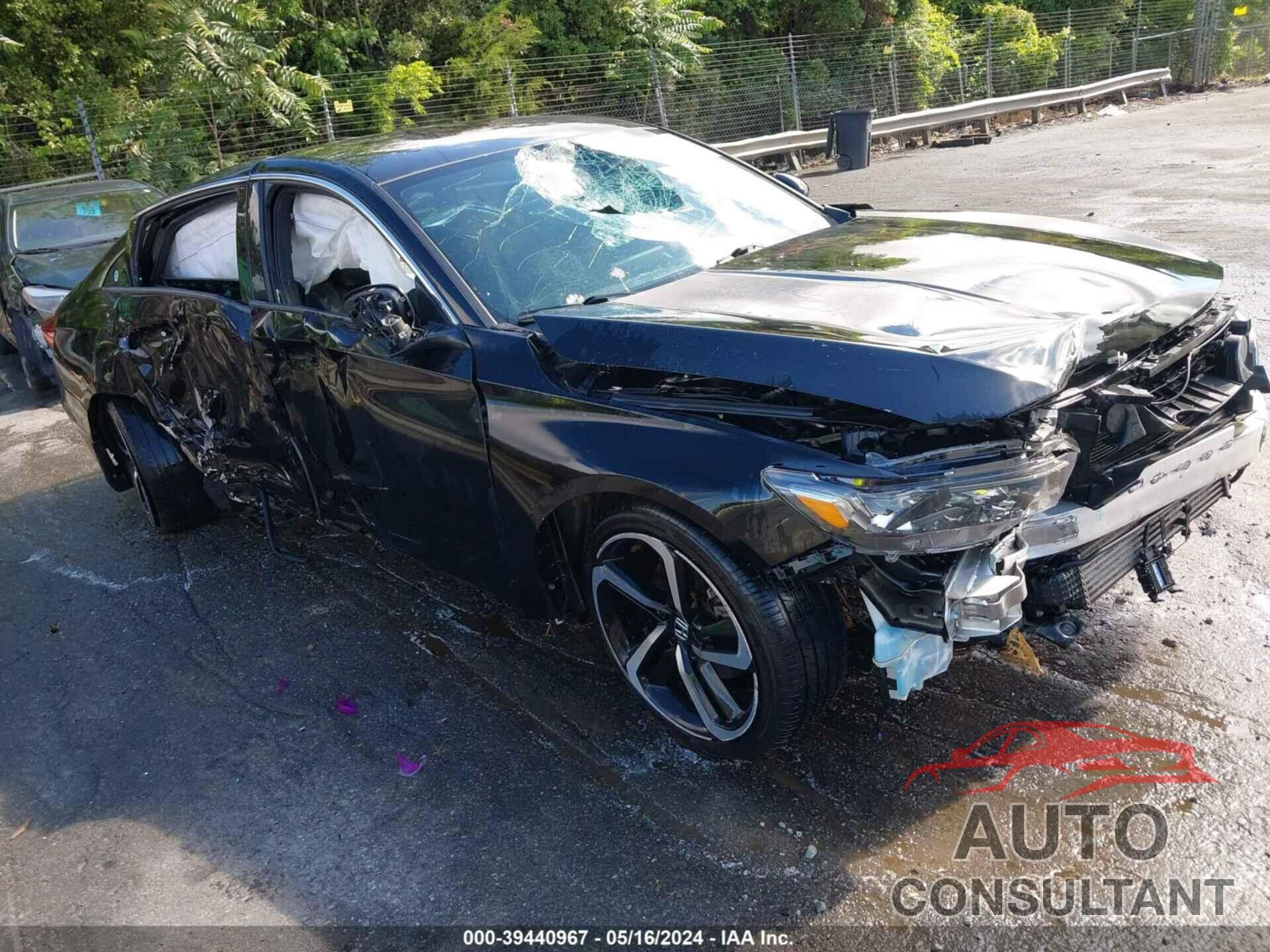 HONDA ACCORD 2018 - 1HGCV1F30JA114616