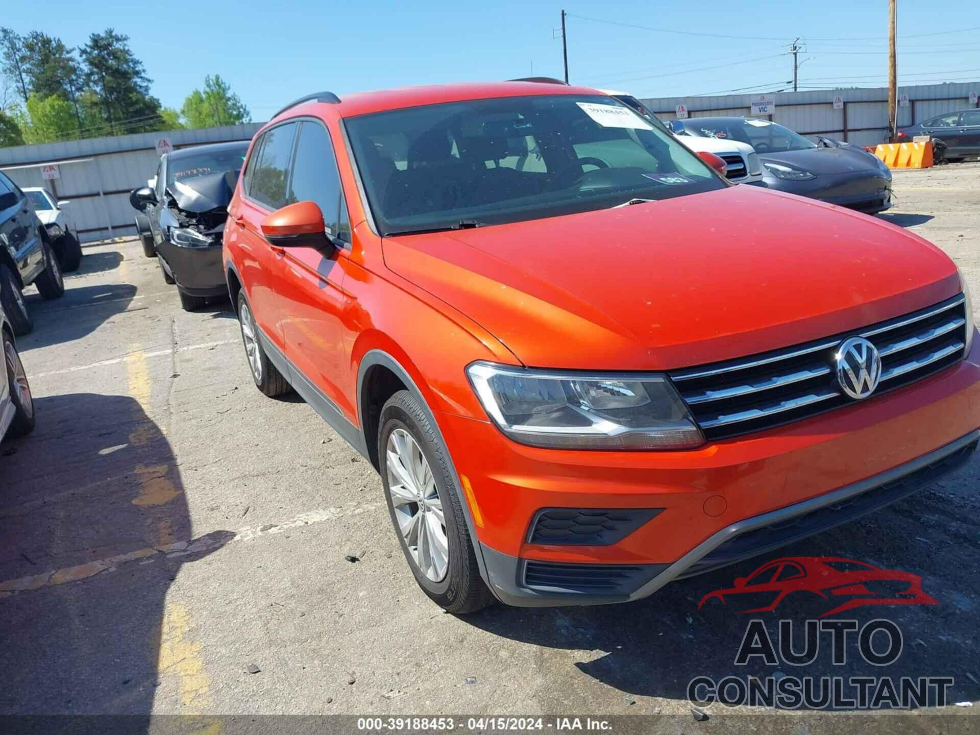 VOLKSWAGEN TIGUAN 2018 - 3VV1B7AX7JM062126