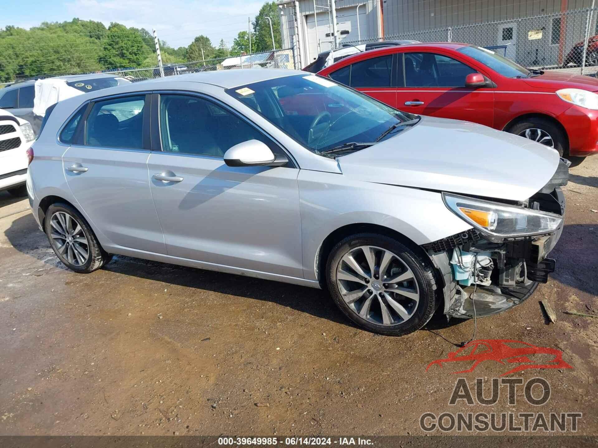 HYUNDAI ELANTRA GT 2018 - KMHH35LE5JU057976