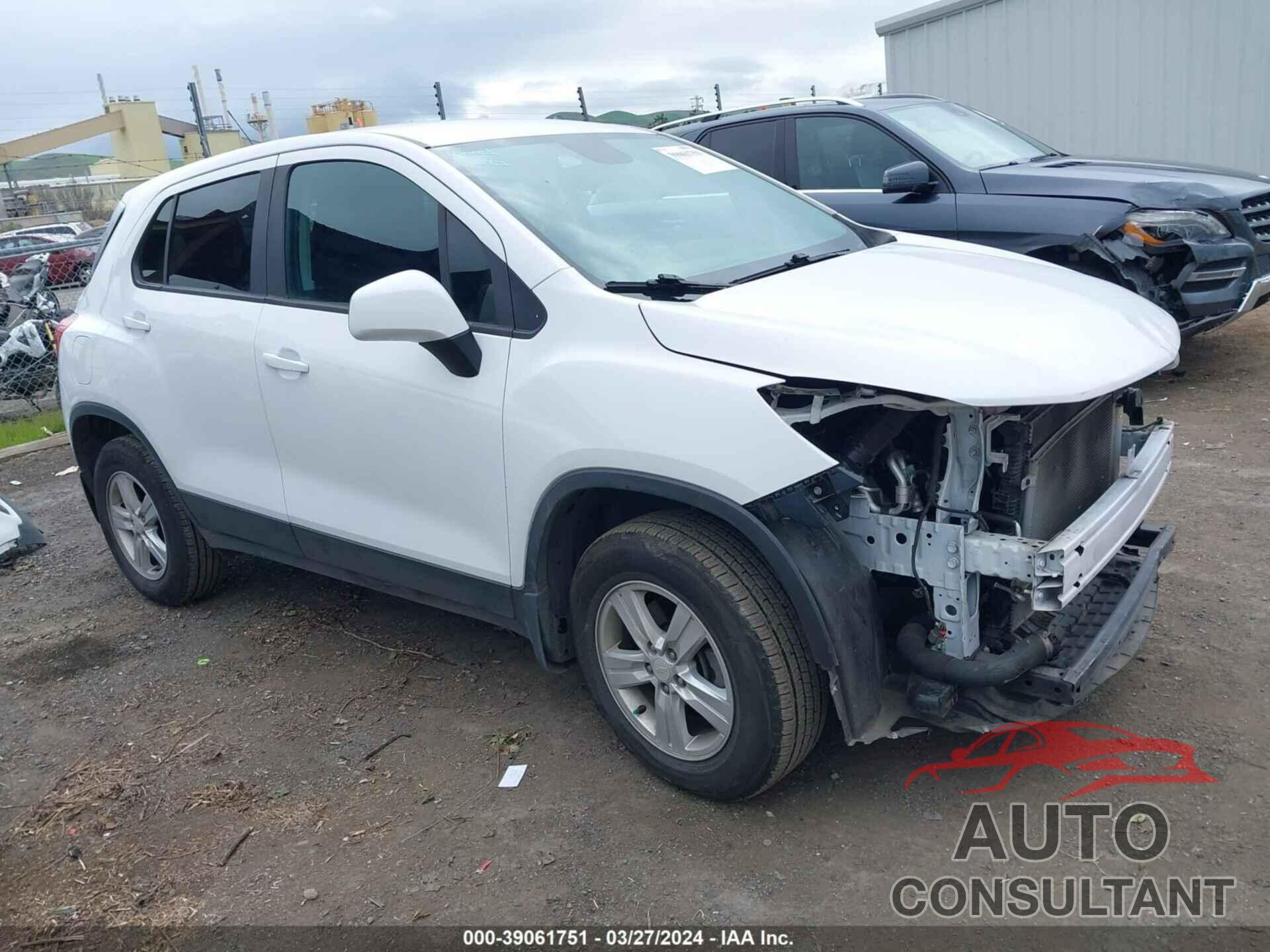 CHEVROLET TRAX 2018 - 3GNCJNSB9JL373166