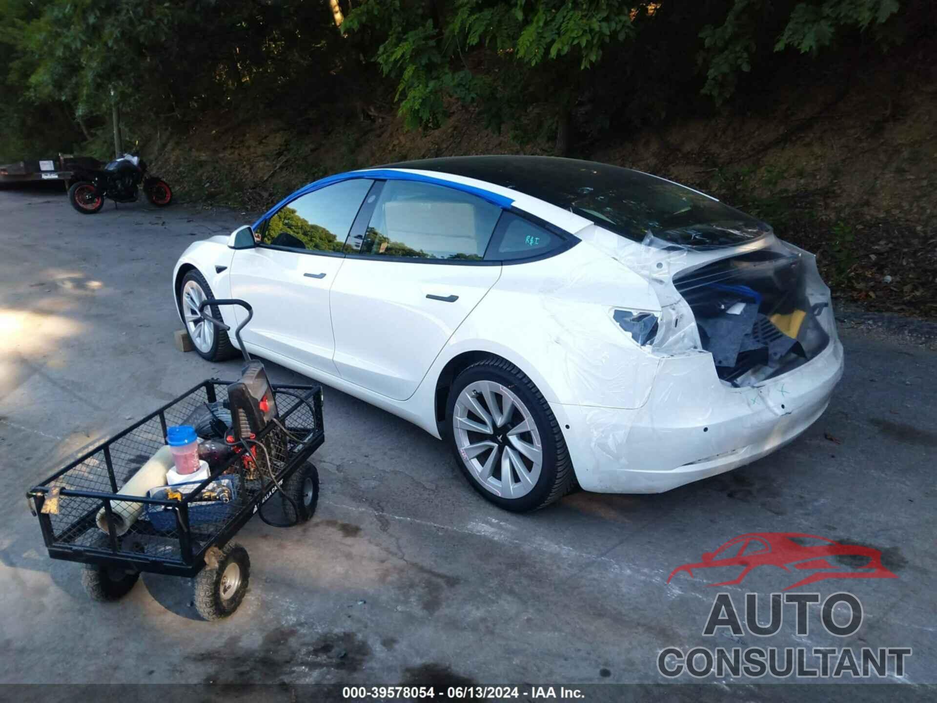 TESLA MODEL 3 2022 - 5YJ3E1EB3NF332778