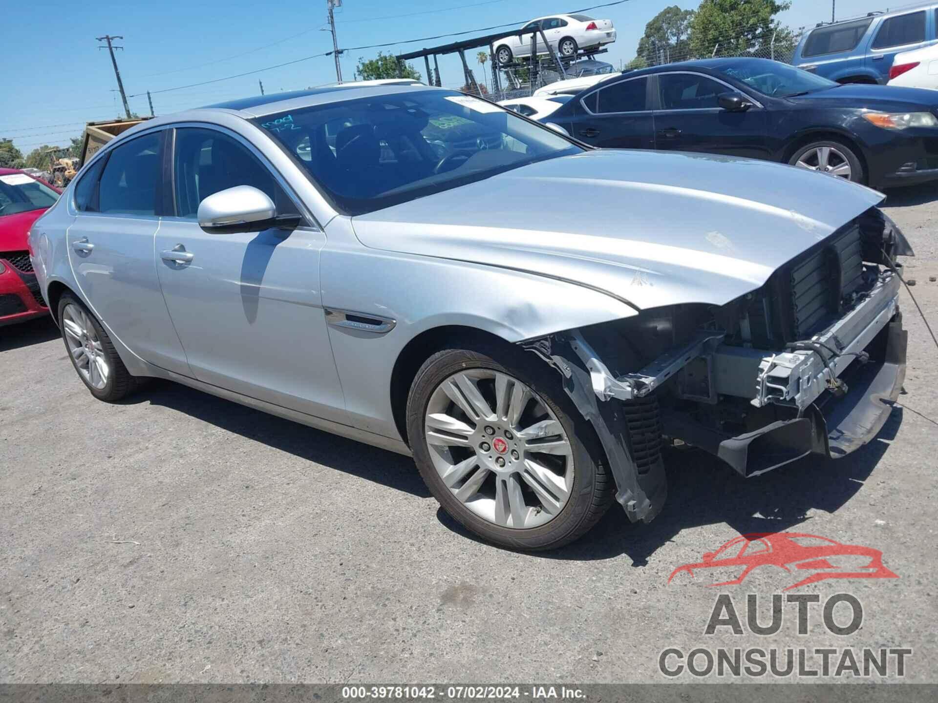 JAGUAR XF 2017 - SAJBD4BV7HCY29110