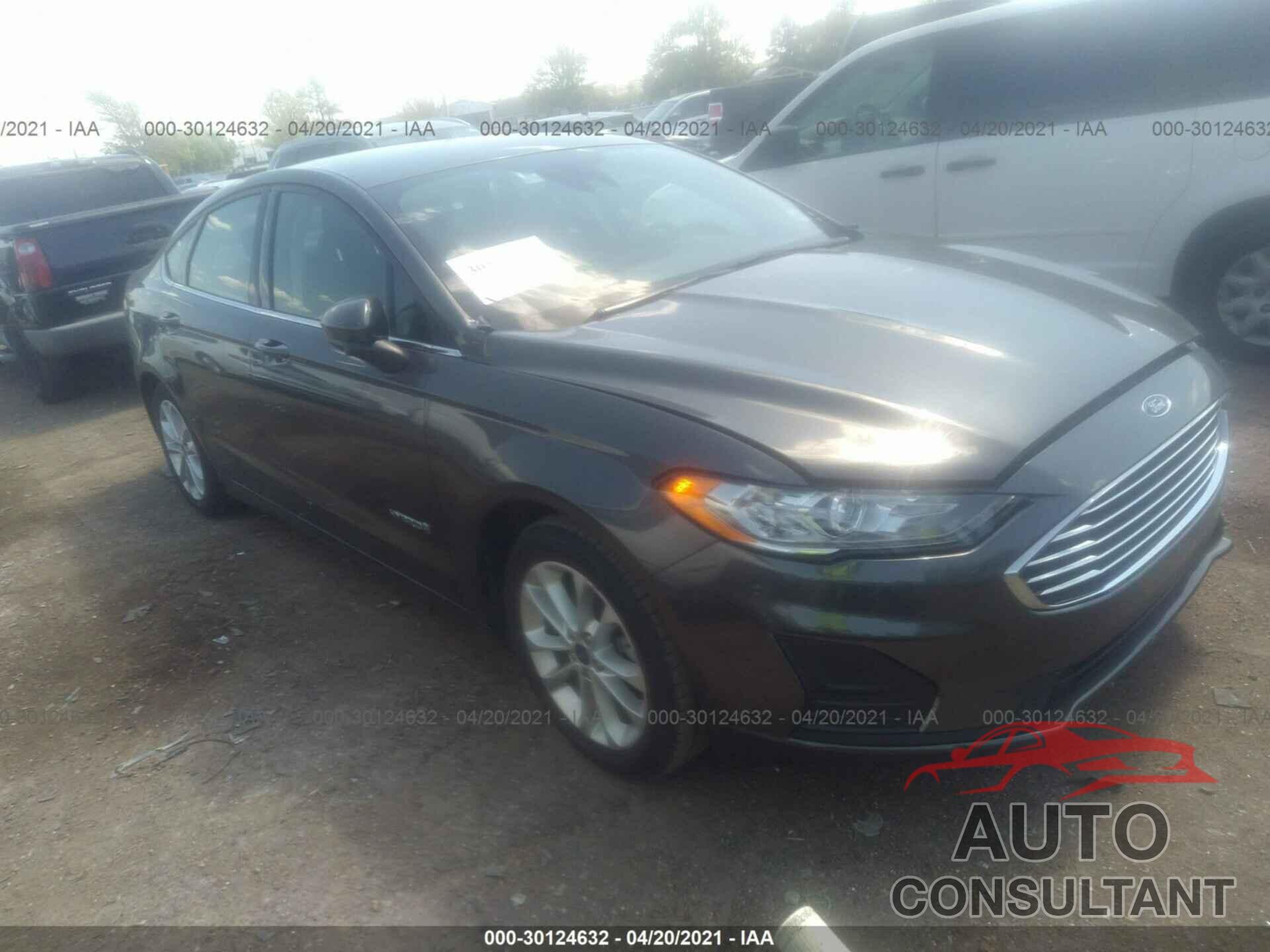 FORD FUSION HYBRID 2019 - 3FA6P0LU9KR242542