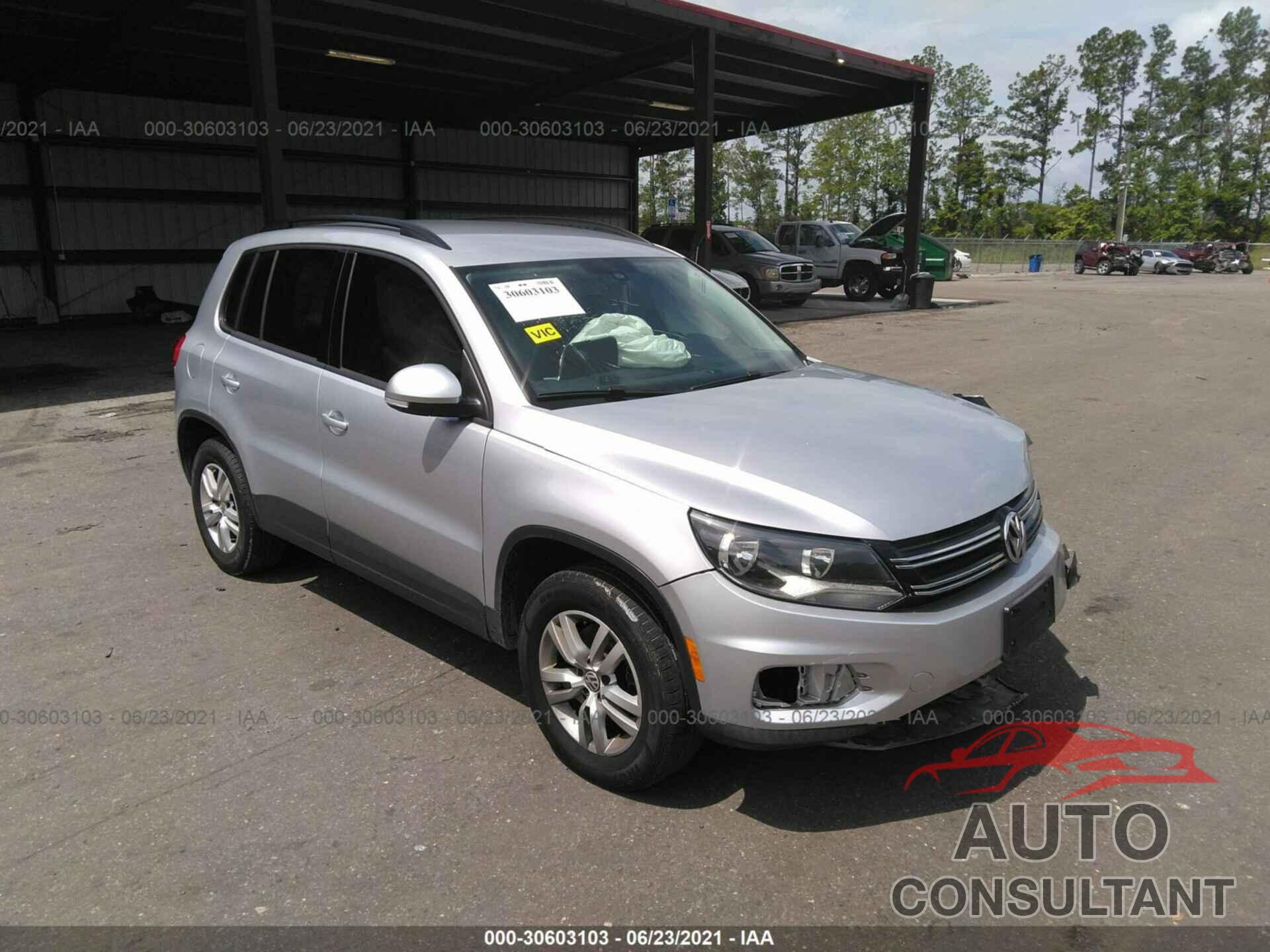 VOLKSWAGEN TIGUAN 2016 - WVGAV7AX1GW522083