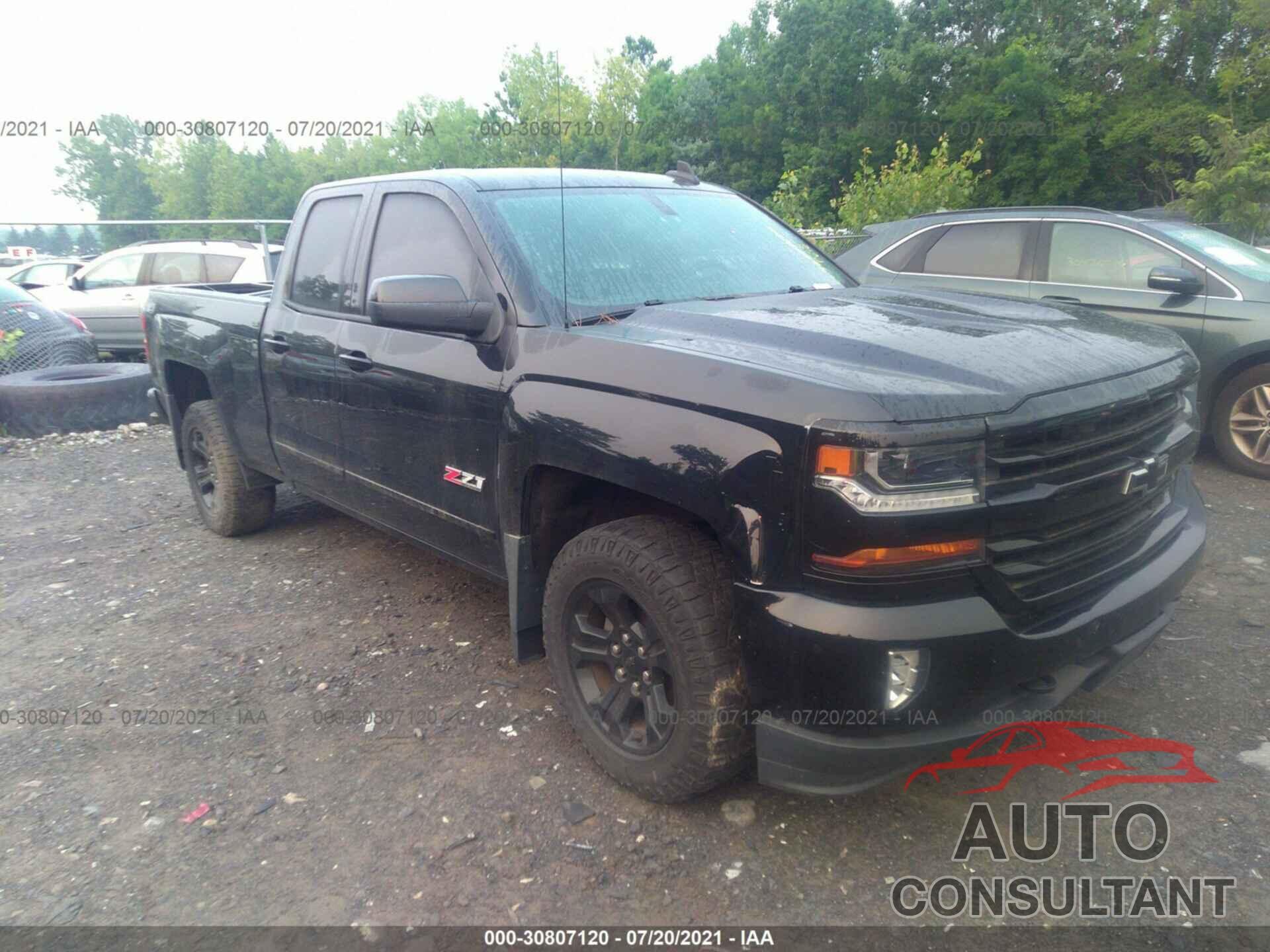 CHEVROLET SILVERADO 1500 2017 - 1GCVKREC2HZ354097