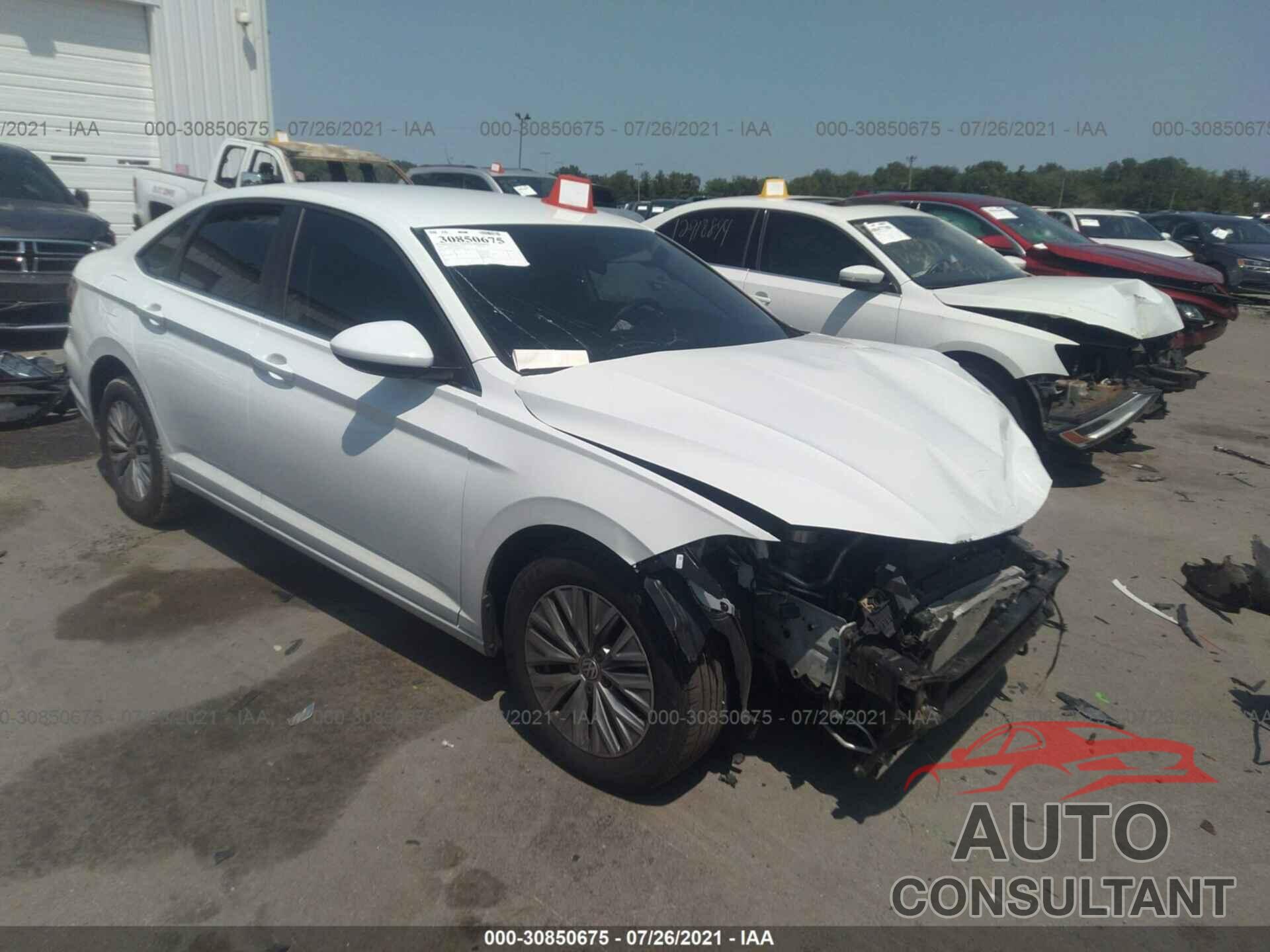 VOLKSWAGEN JETTA 2019 - 3VWC57BUXKM138228