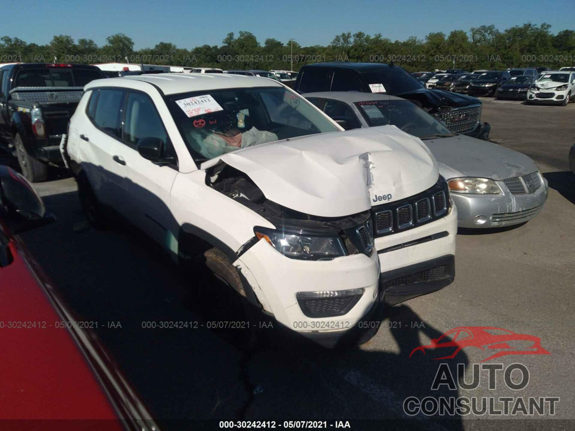 JEEP COMPASS 2018 - 3C4NJCAB6JT151756