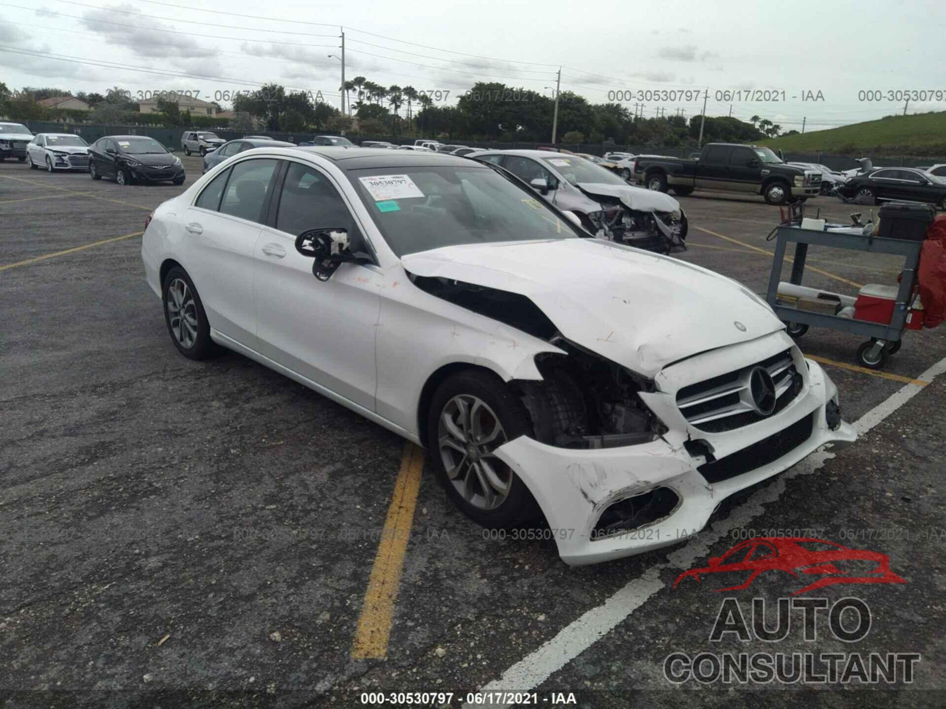MERCEDES-BENZ C-CLASS 2016 - 55SWF4JBXGU106501