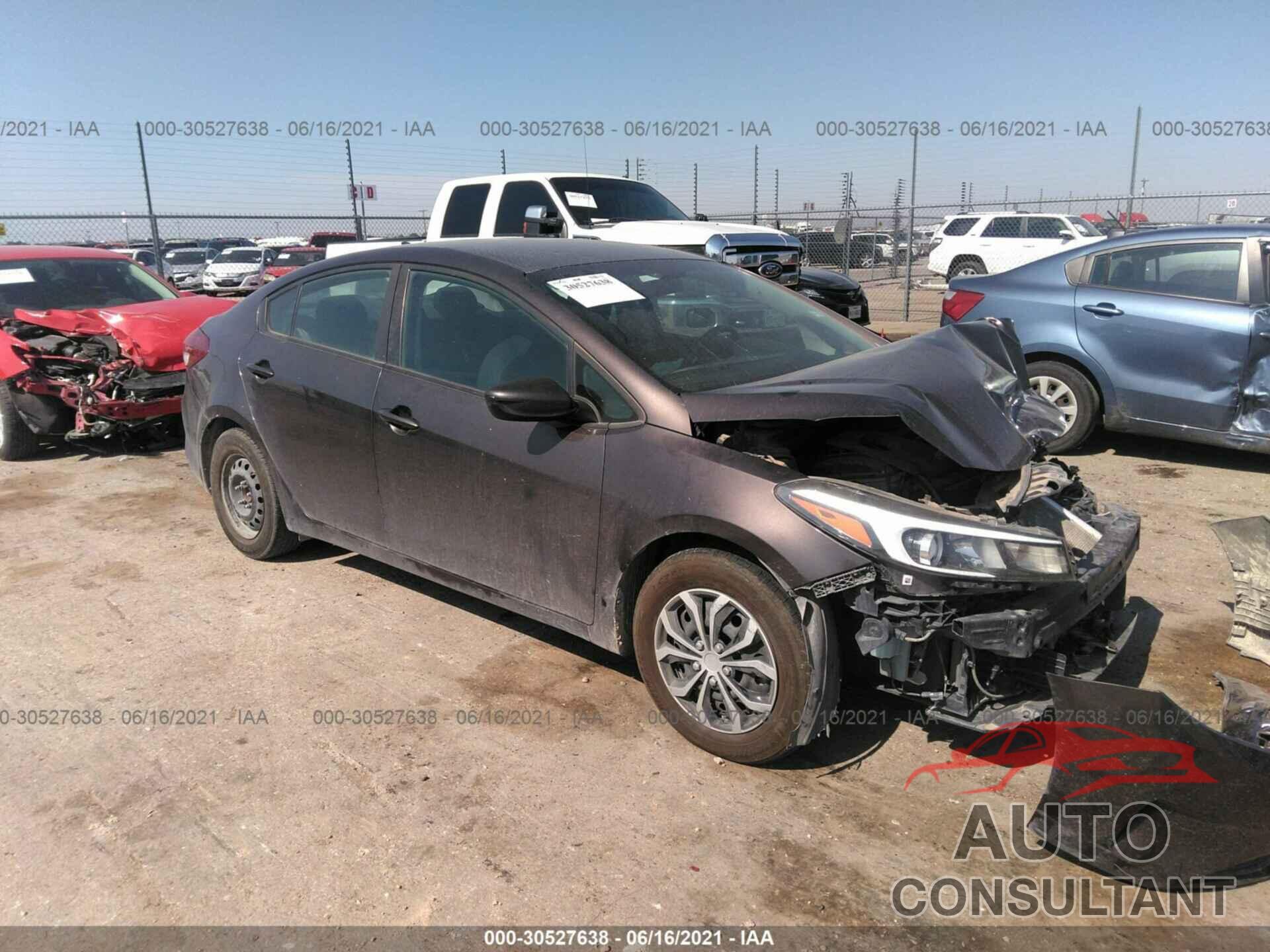 KIA FORTE 2017 - 3KPFK4A73HE140845