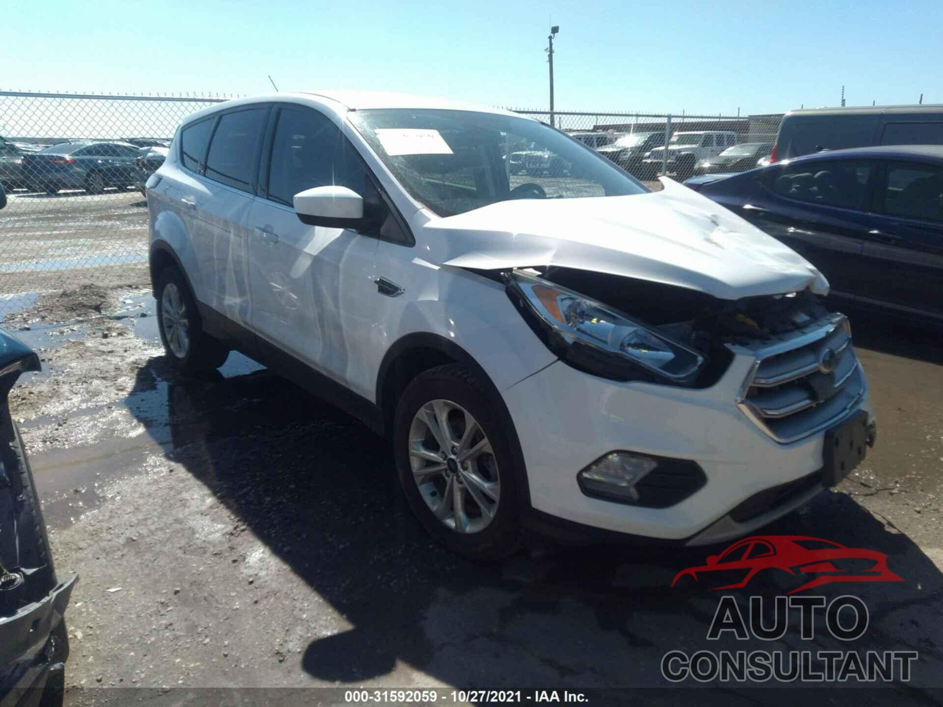 FORD ESCAPE 2017 - 1FMCU0GD3HUA31365
