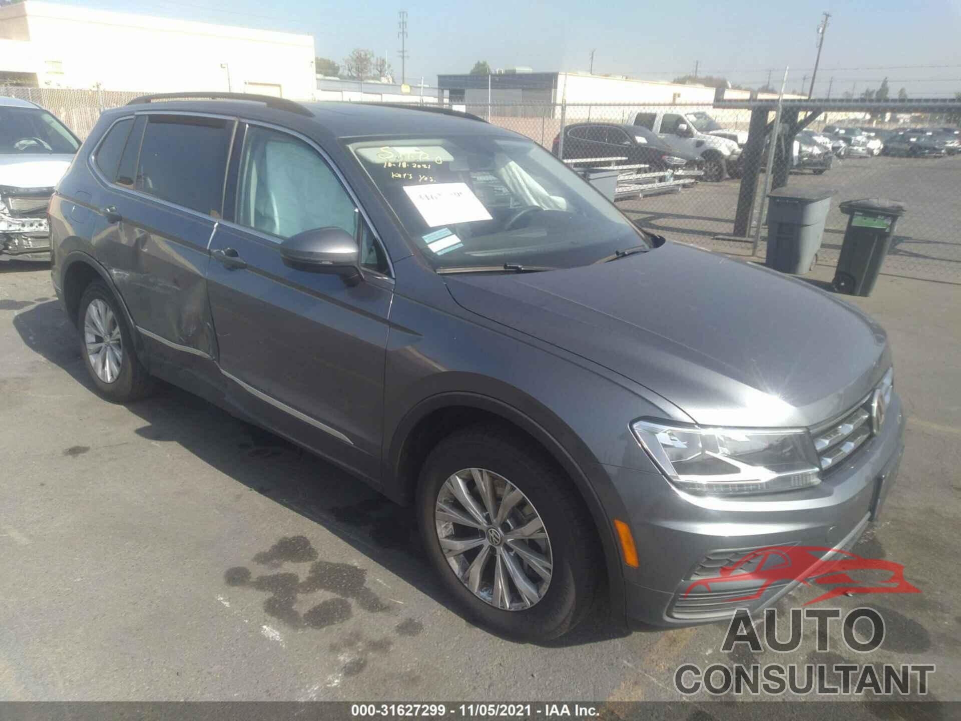 VOLKSWAGEN TIGUAN 2018 - 3VV2B7AX7JM187387