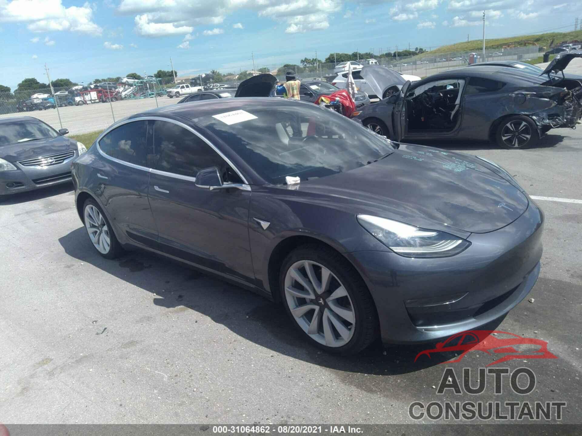 TESLA MODEL 3 2018 - 5YJ3E1EA8JF059581