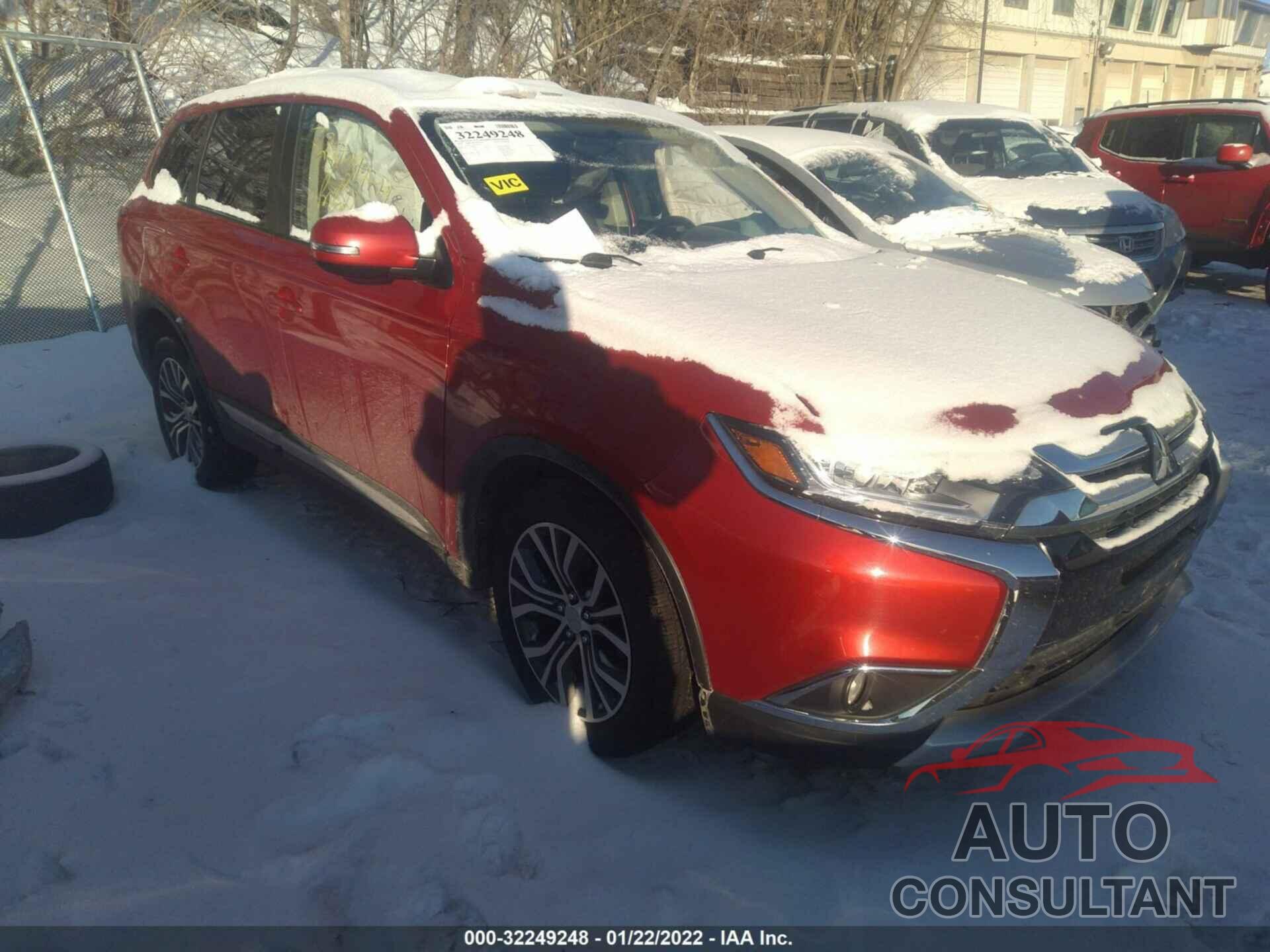 MITSUBISHI OUTLANDER 2018 - JA4AZ3A32JZ015045