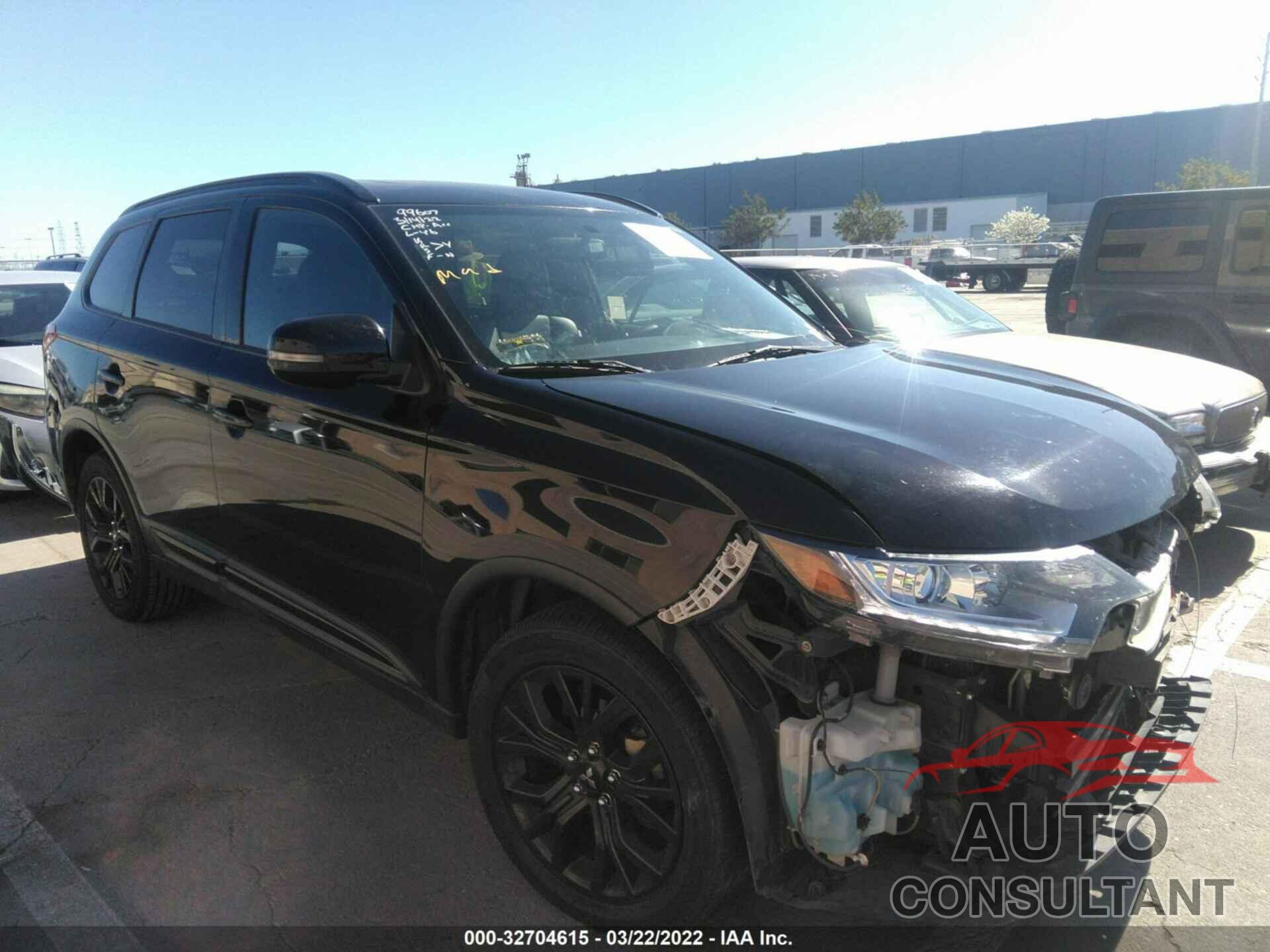 MITSUBISHI OUTLANDER 2019 - JA4AD3A39KJ000914