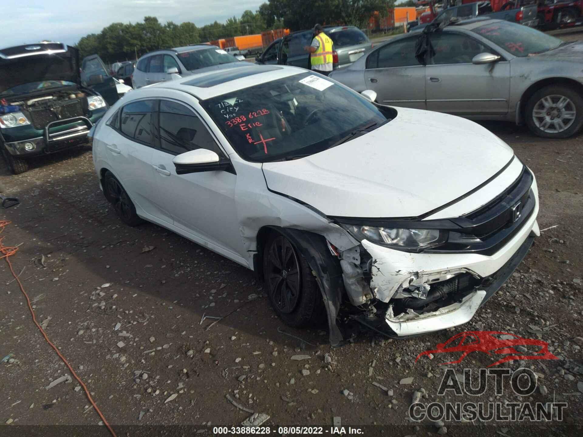 HONDA CIVIC HATCHBACK 2017 - SHHFK7H84HU215271