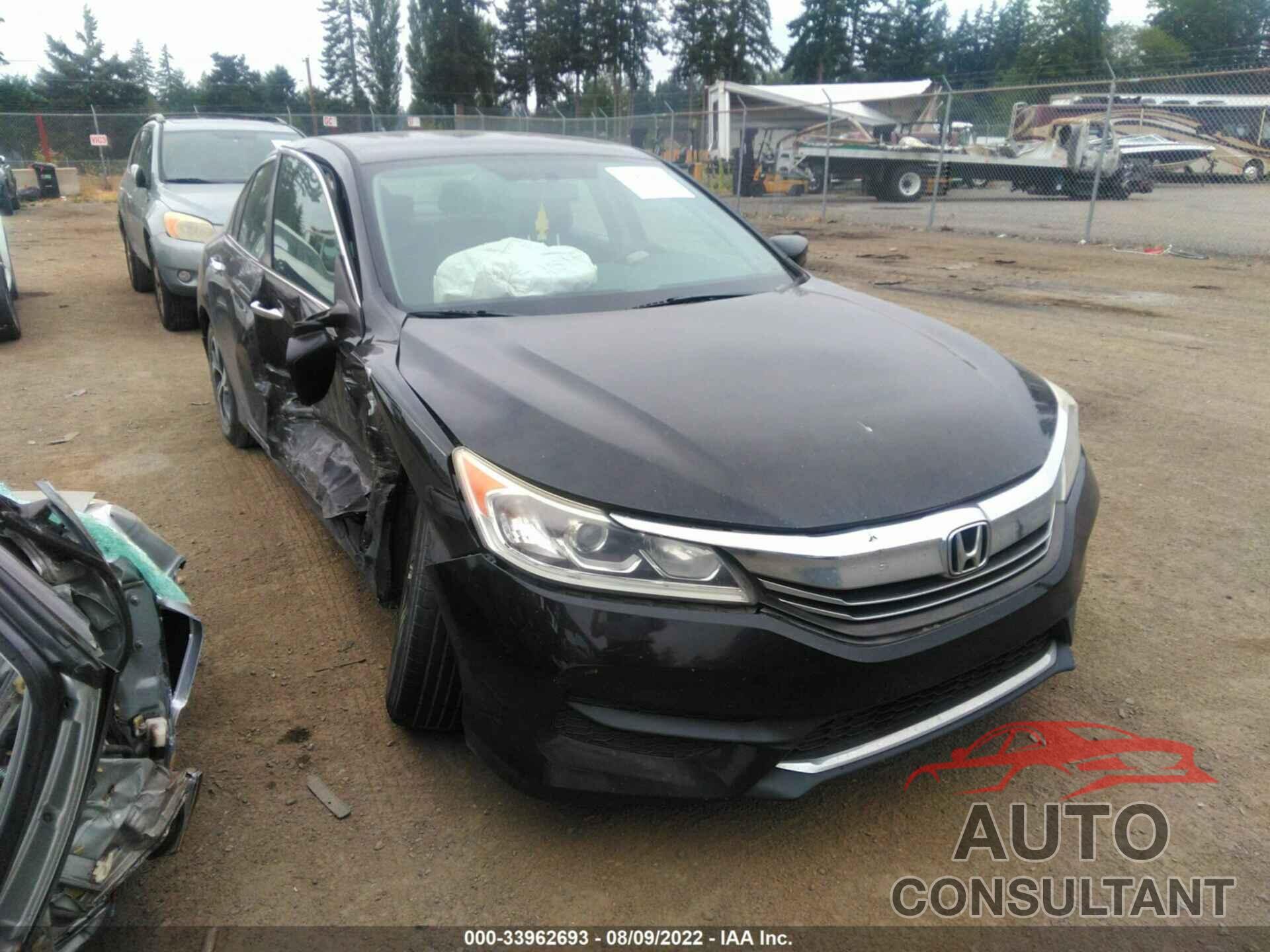 HONDA ACCORD SEDAN 2016 - 1HGCR2F32GA158474