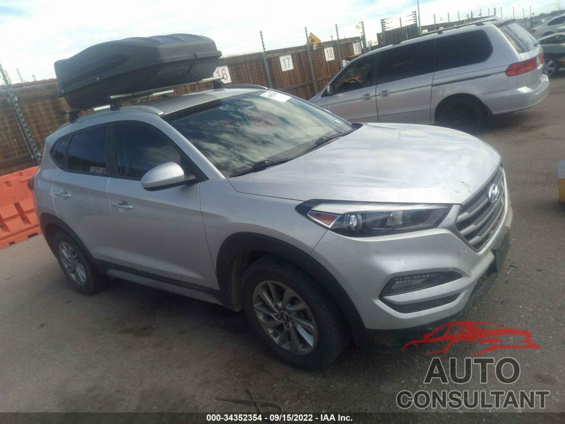 HYUNDAI TUCSON 2018 - KM8J33A42JU743067
