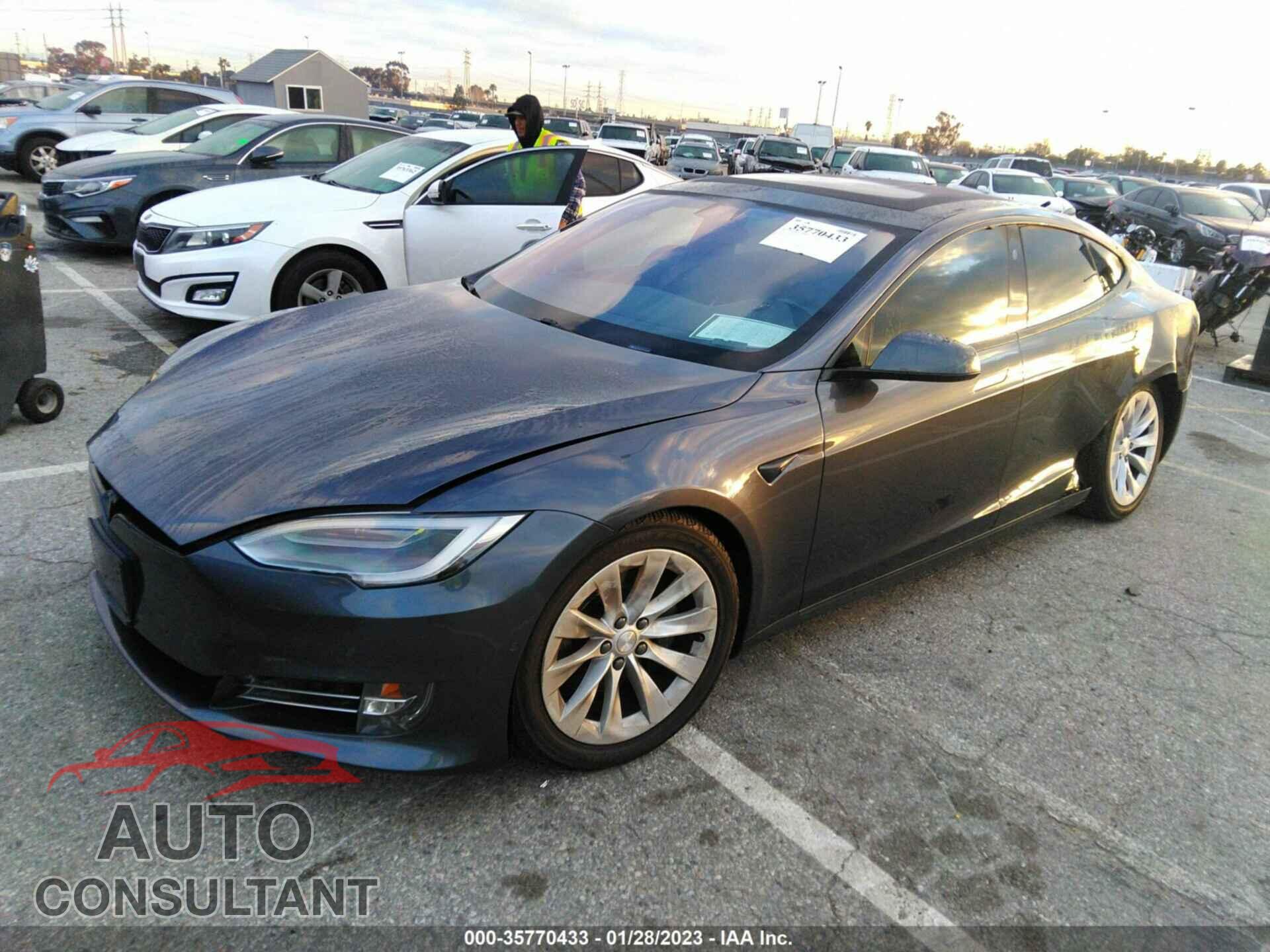 TESLA MODEL S 2017 - 5YJSA1E21HF190491