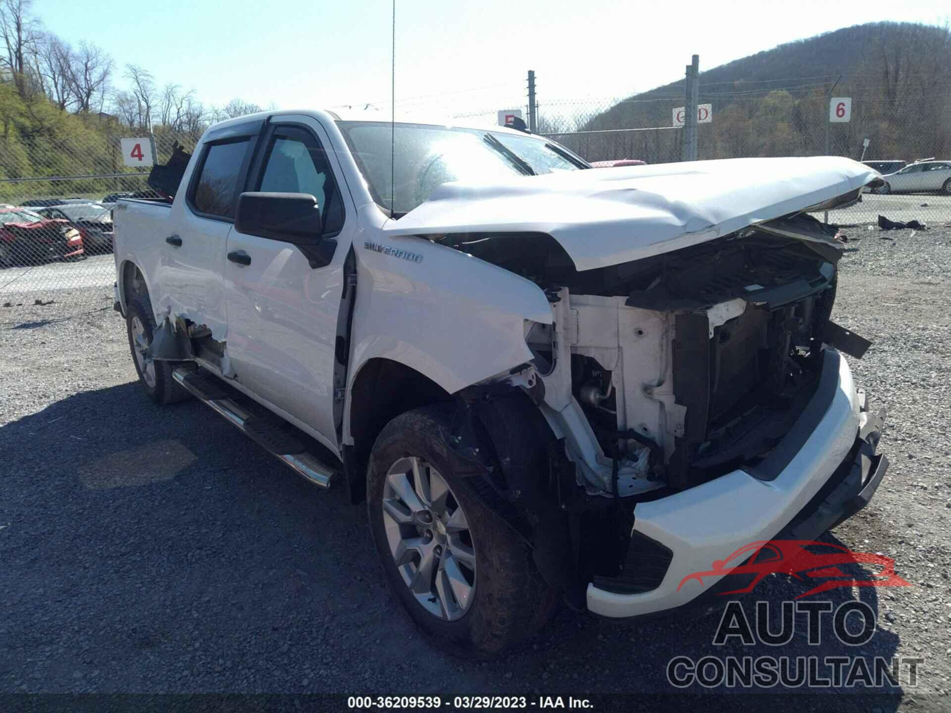 CHEVROLET SILVERADO 1500 2020 - 1GCUYBEF0LZ145266